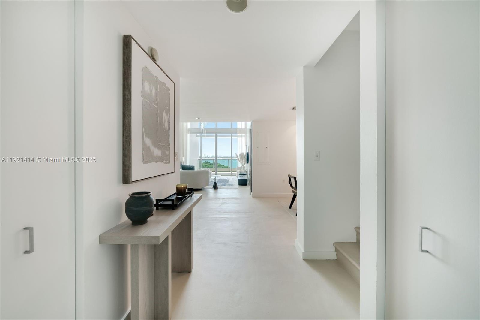 900 Biscayne Bay Condo