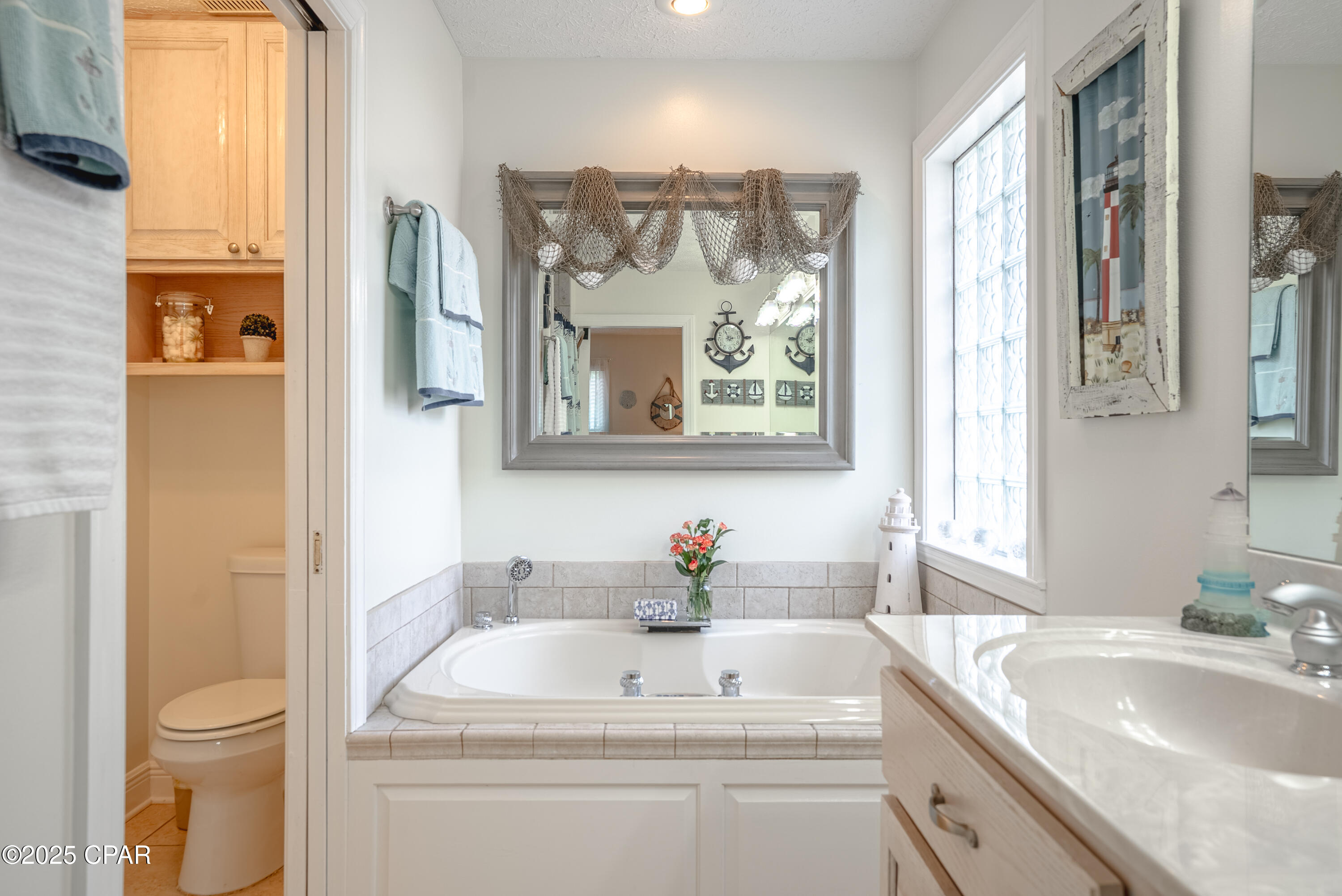 Image 29 For 508 Burnham Avenue