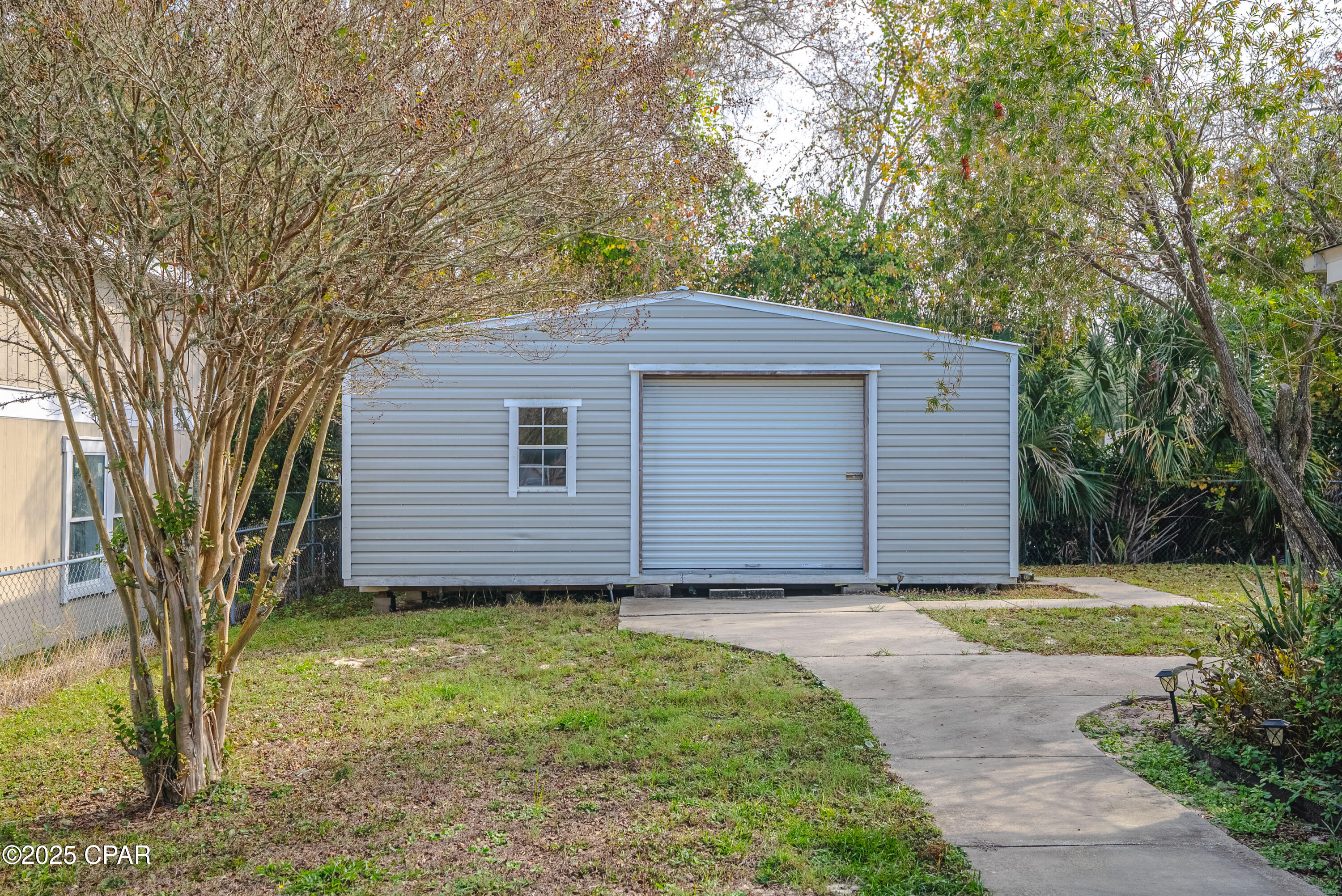 Image 41 For 508 Burnham Avenue