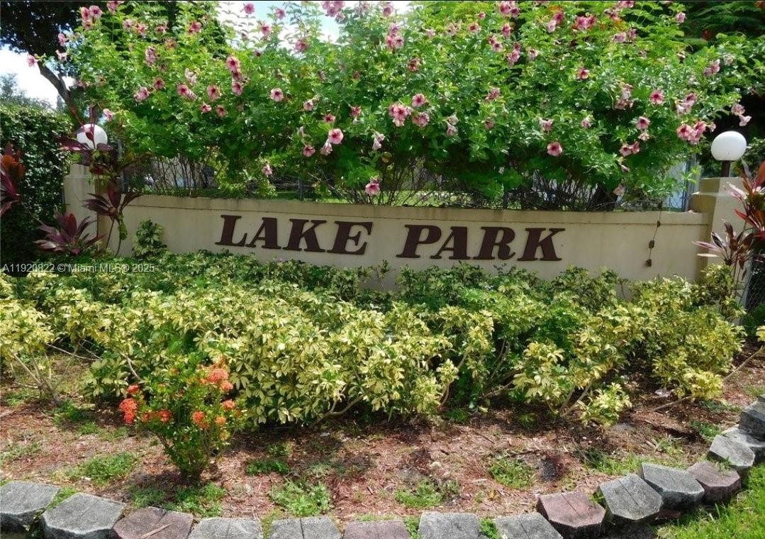 Lake Park Condo No 1 - Bl
