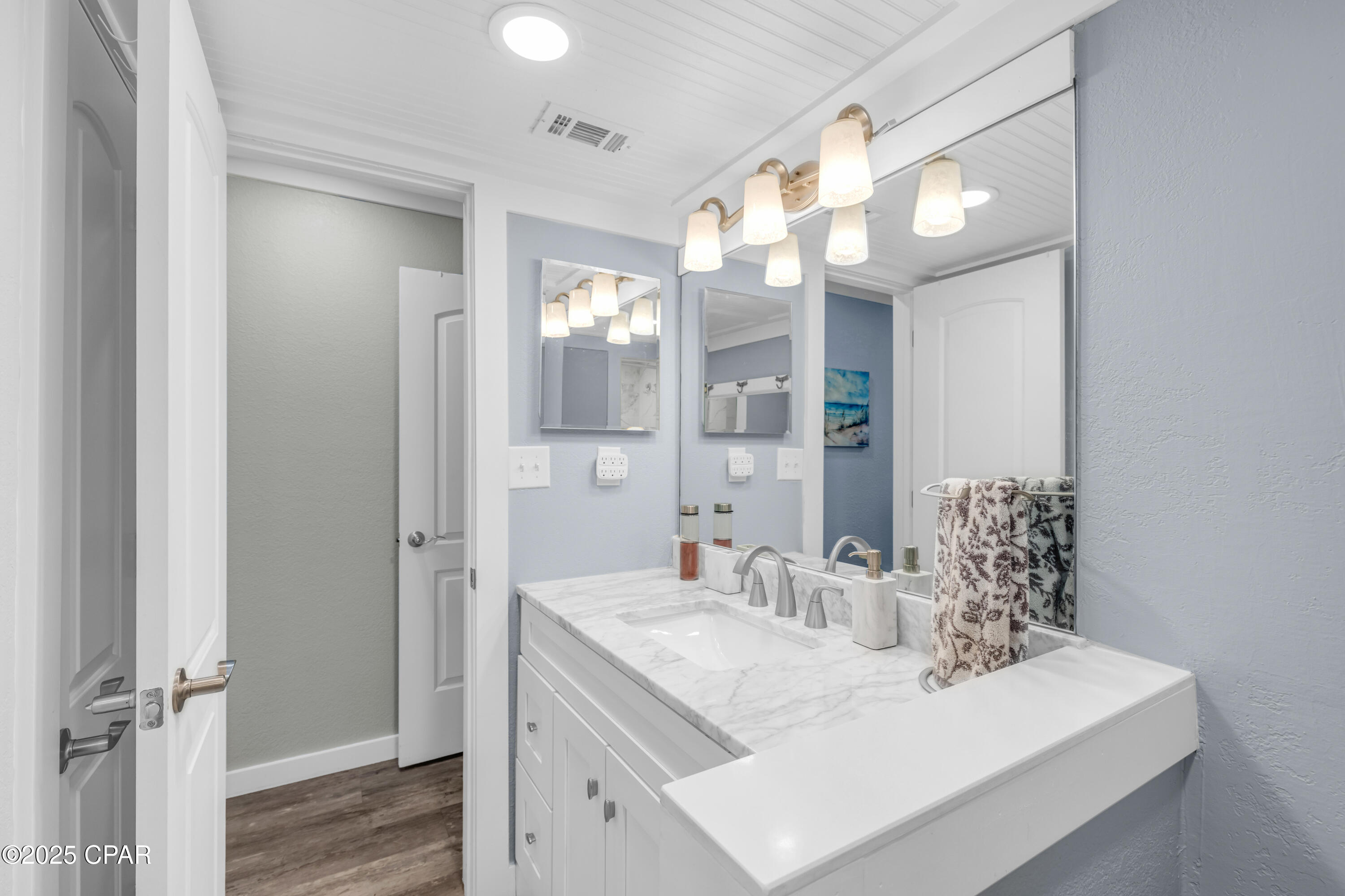 Image 24 For 112 Fairway Boulevard 202