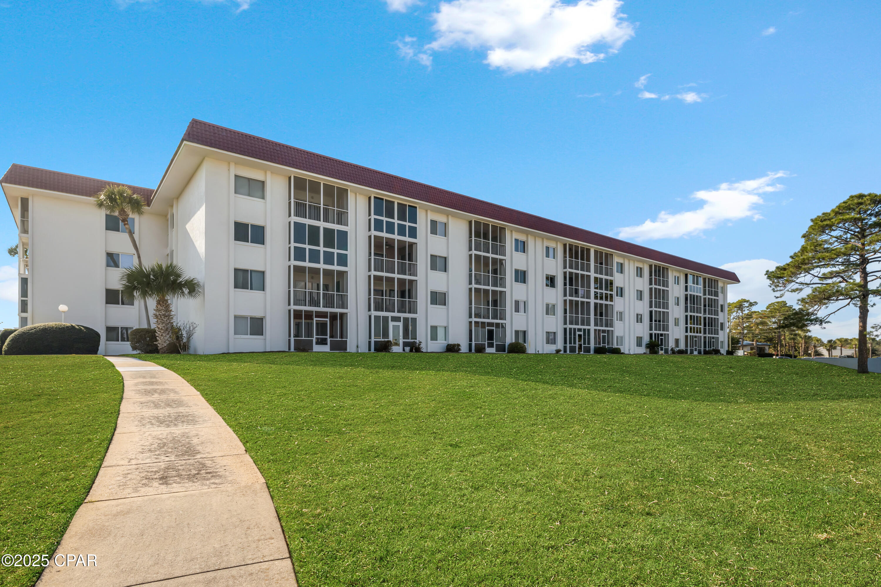 Image 34 For 112 Fairway Boulevard 202