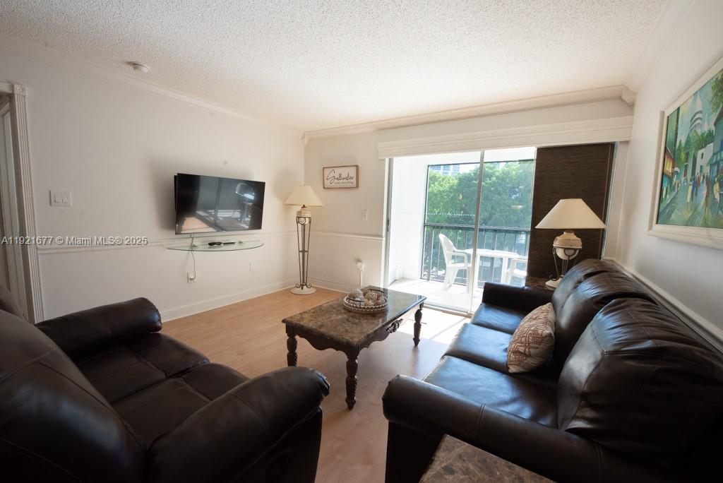 201 178th Dr Unit 323, Sunny Isles Beach, Florida 33160