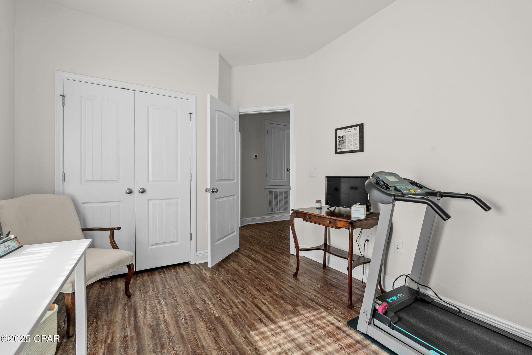 Listing photo id 18 for 376 Confidence Way