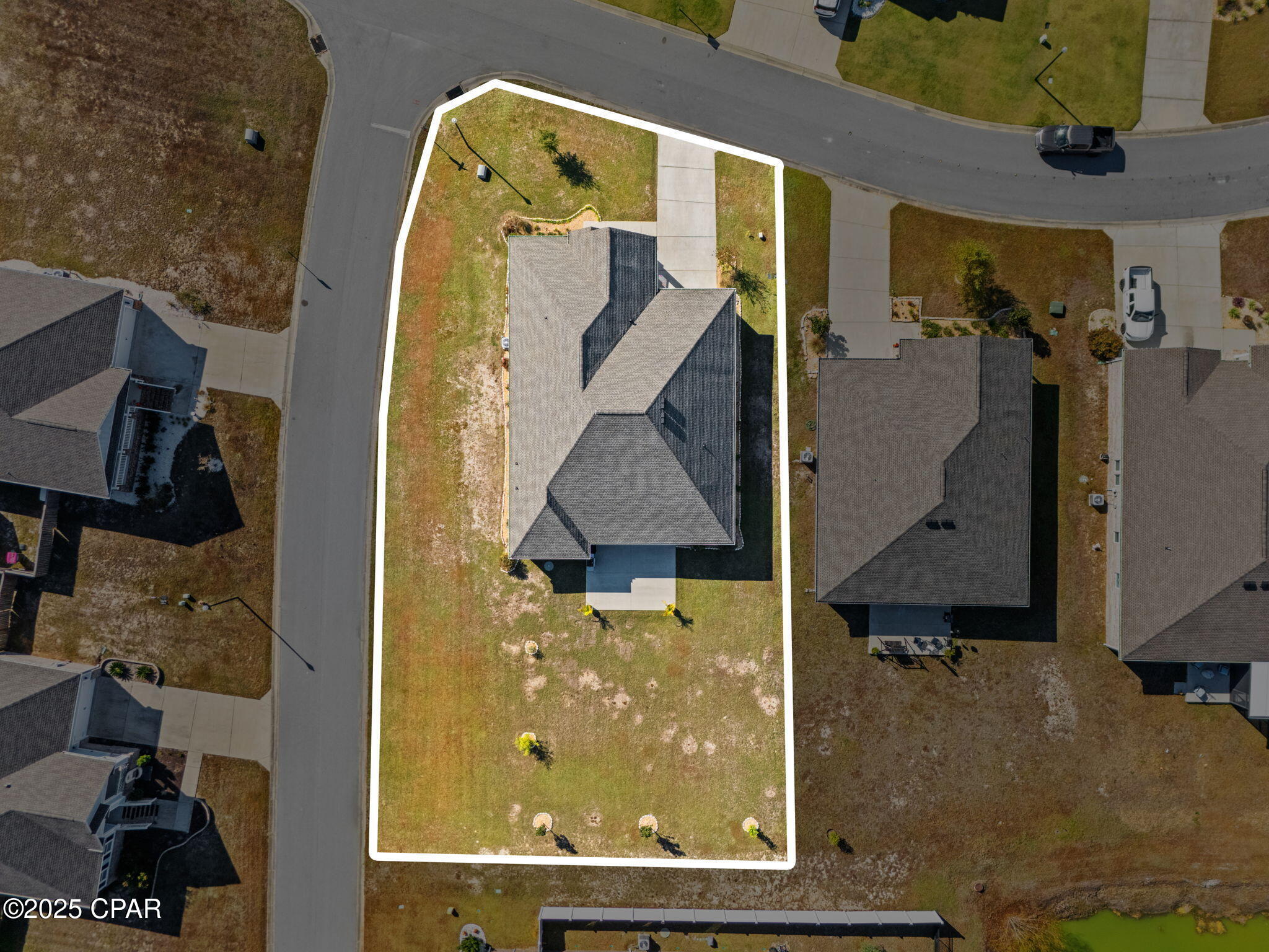 Listing photo id 2 for 376 Confidence Way