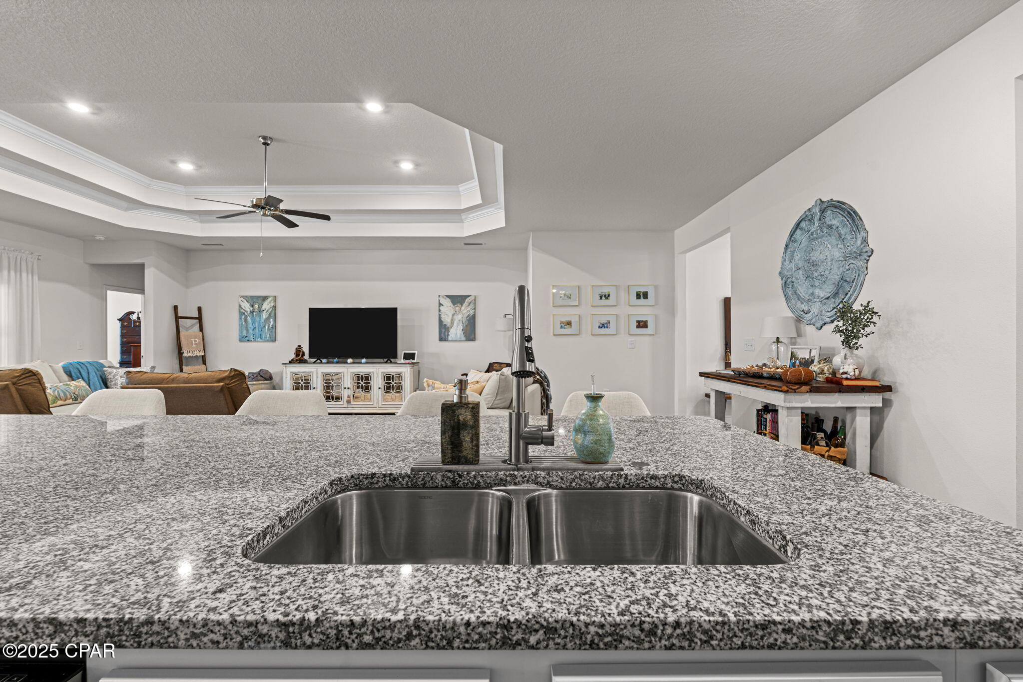 Image 23 For 376 Confidence Way