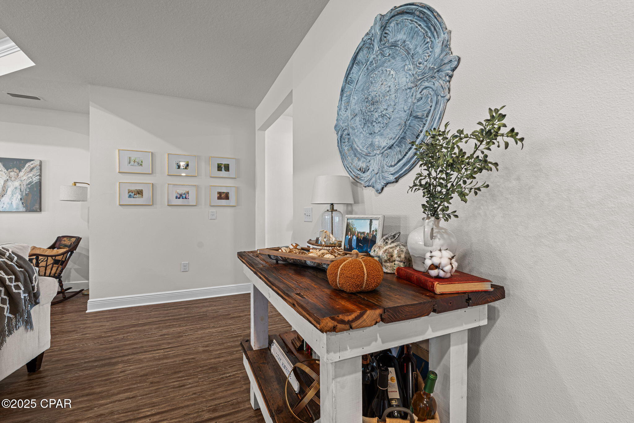 Listing photo id 28 for 376 Confidence Way