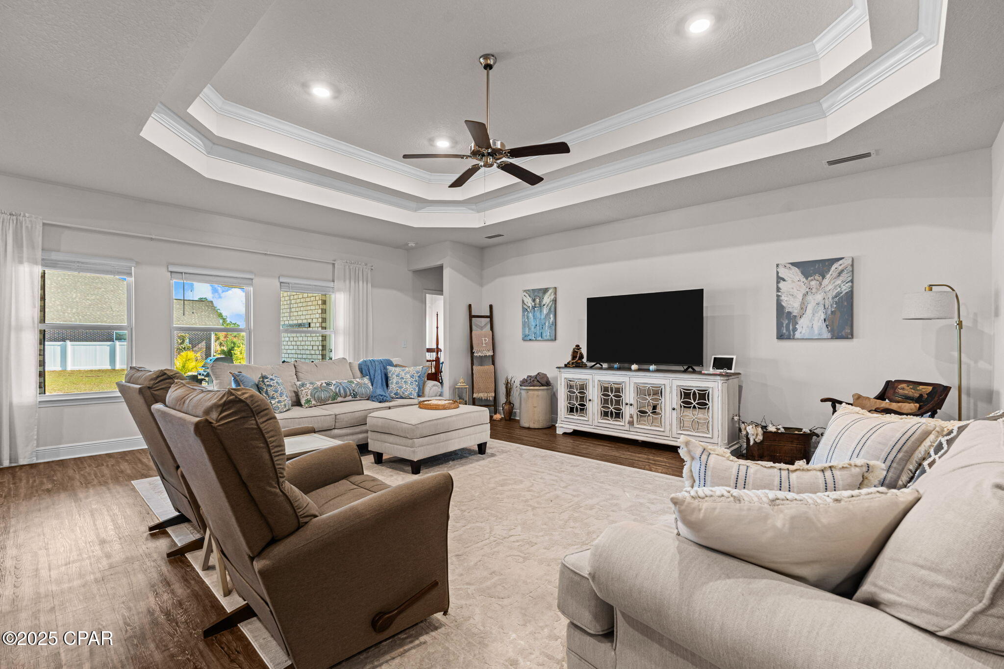 Image 30 For 376 Confidence Way