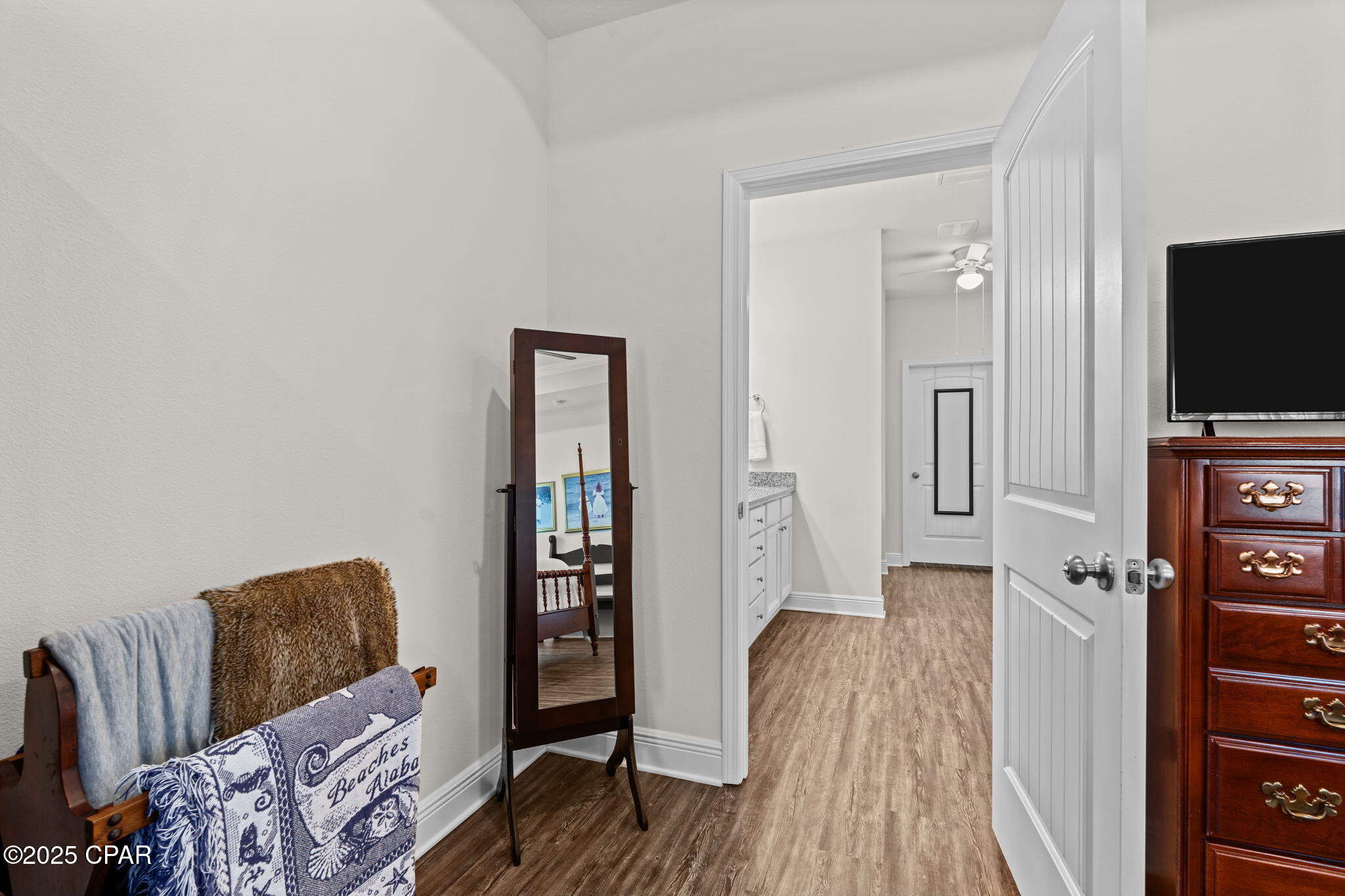 Image 39 For 376 Confidence Way