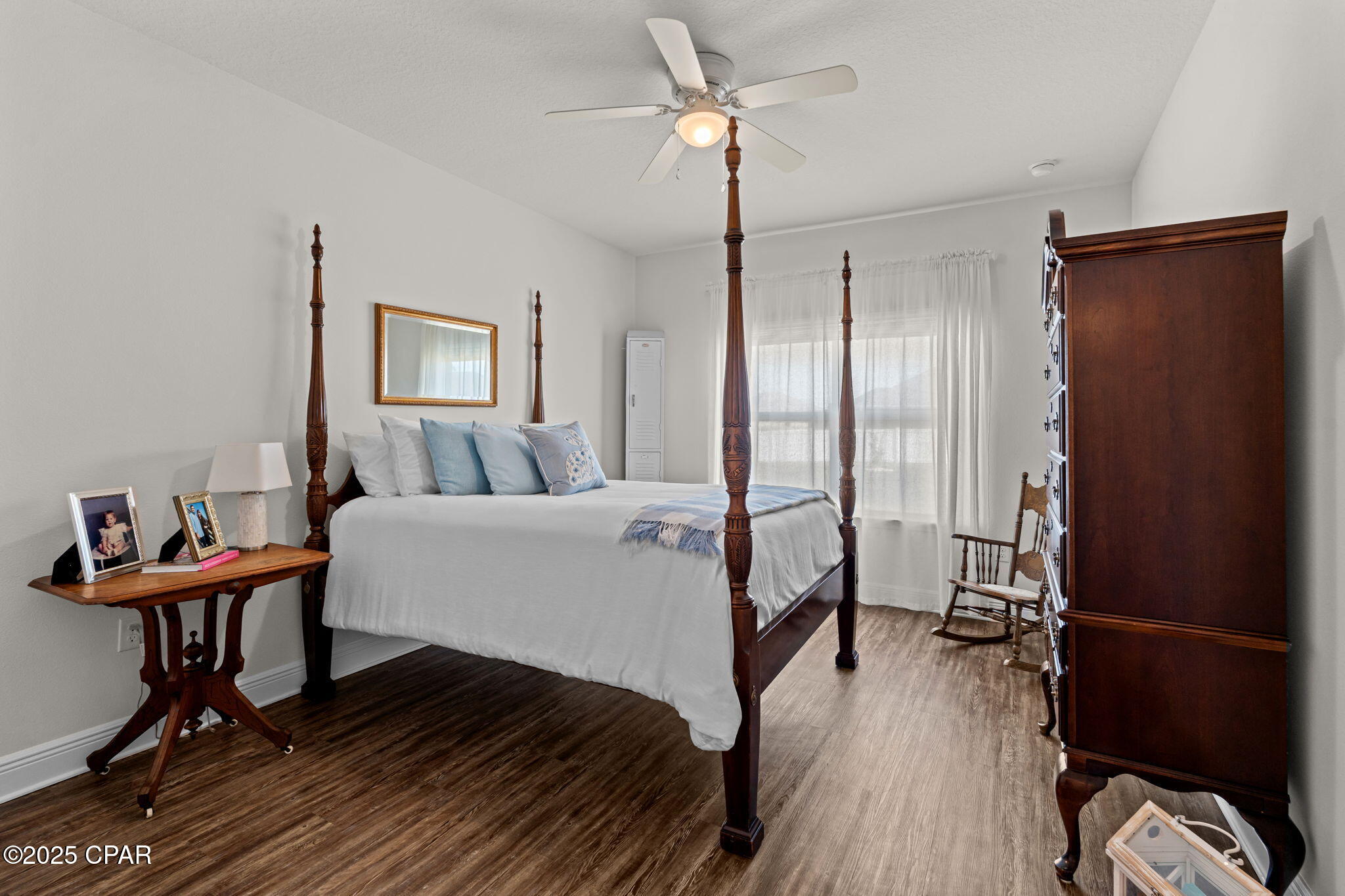 Listing photo id 48 for 376 Confidence Way