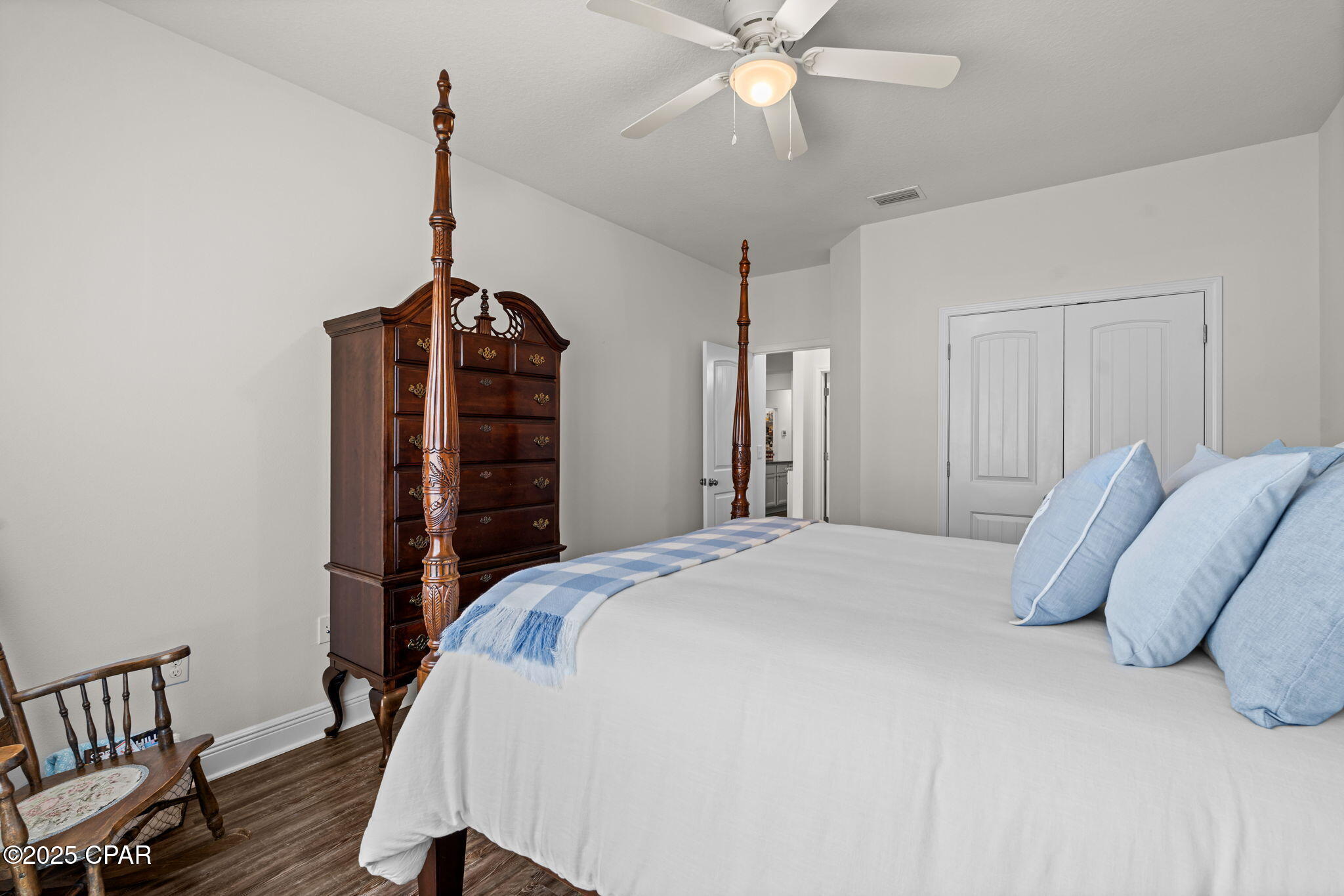 Image 49 For 376 Confidence Way