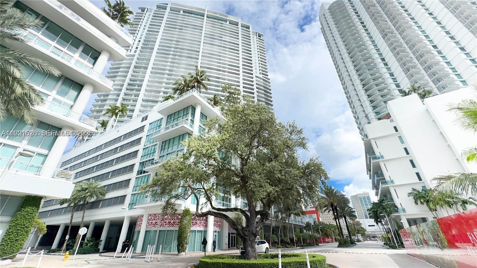 Apartamento para Alugar em Miami, FL