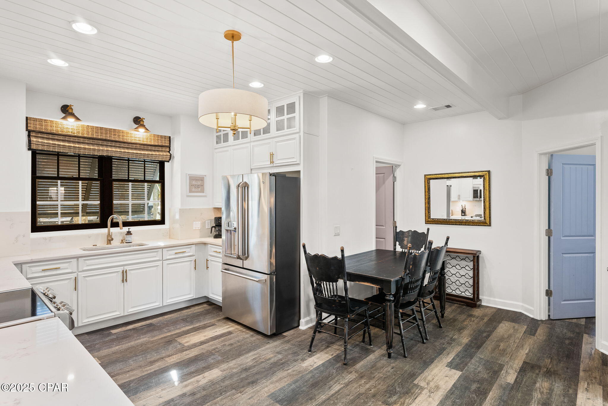 Listing photo id 14 for 4126 Snapper Street