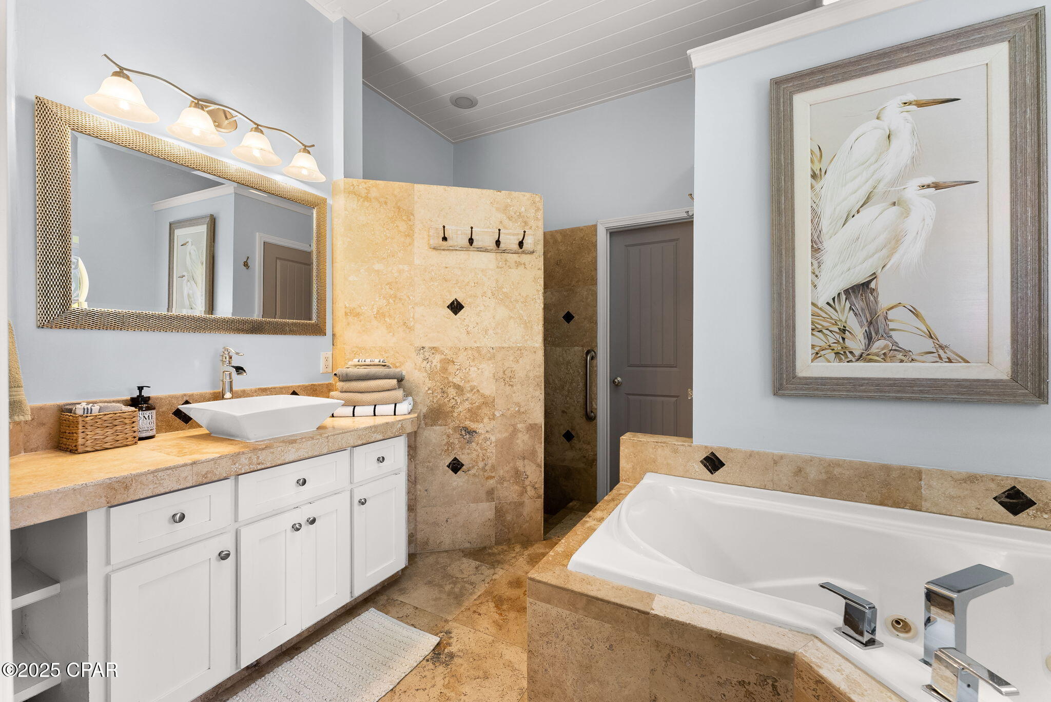 Listing photo id 19 for 4126 Snapper Street