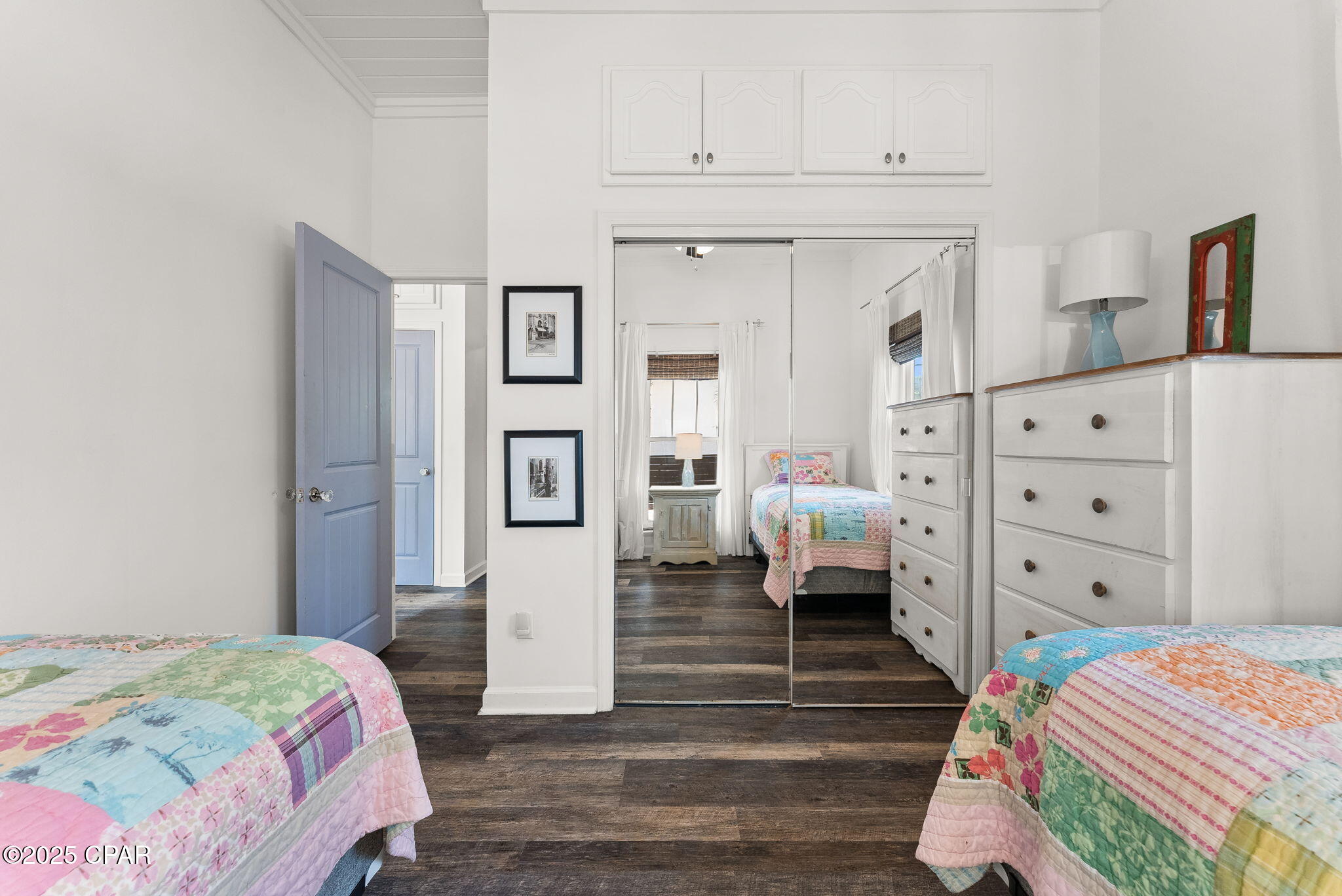 Listing photo id 23 for 4126 Snapper Street