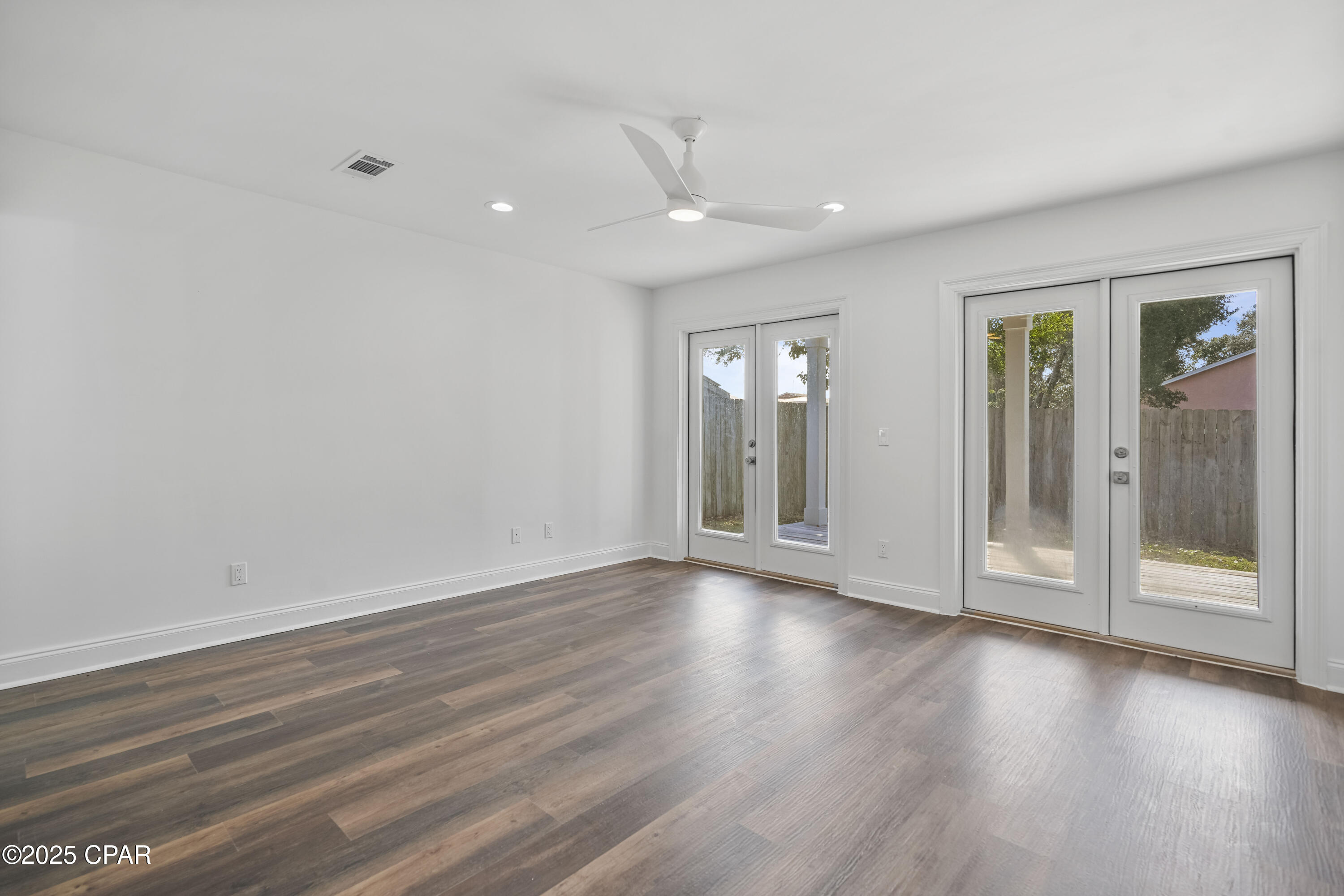 Image 10 For 21811 Palm Avenue