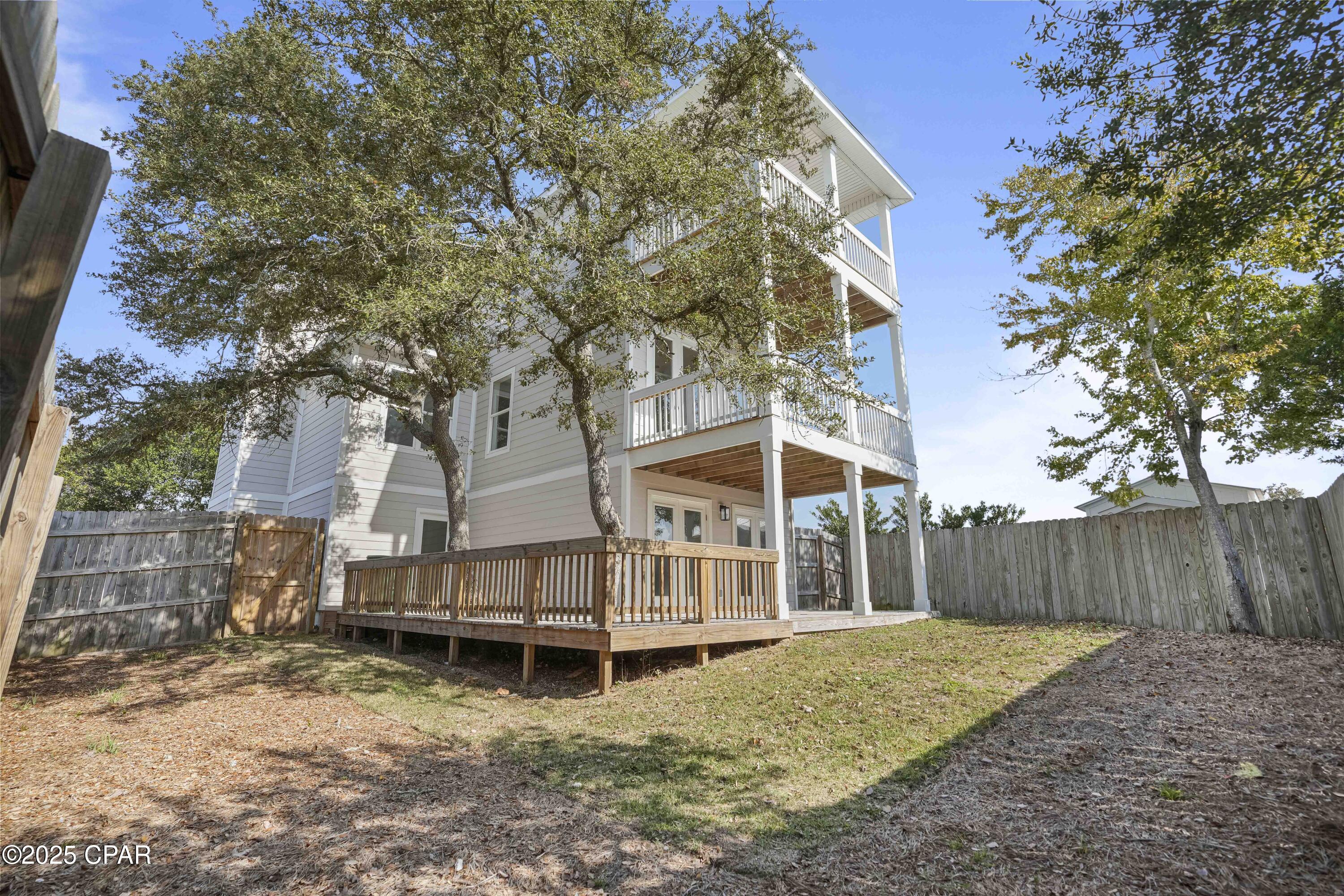 Image 2 For 21811 Palm Avenue