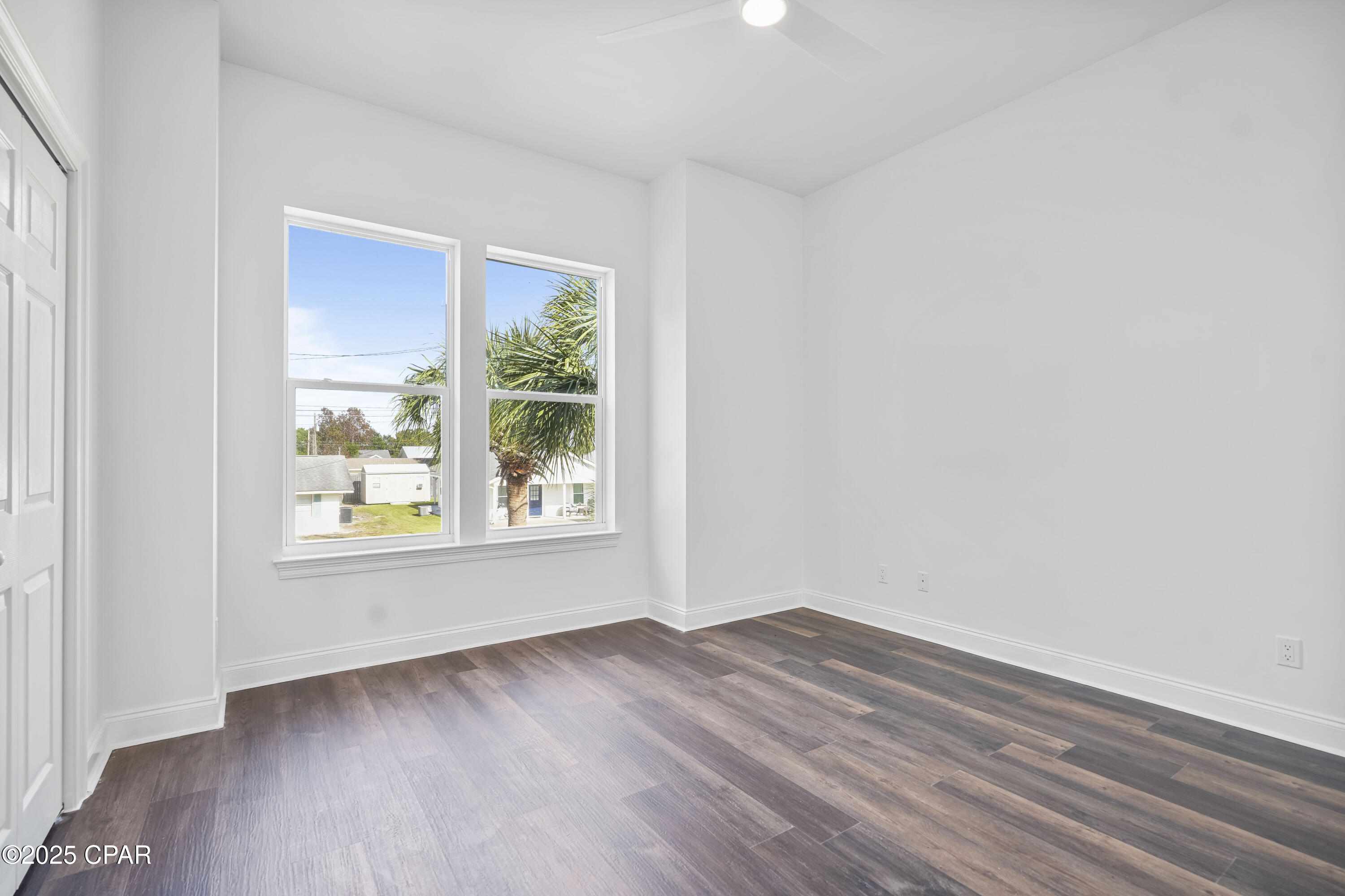 Image 30 For 21811 Palm Avenue