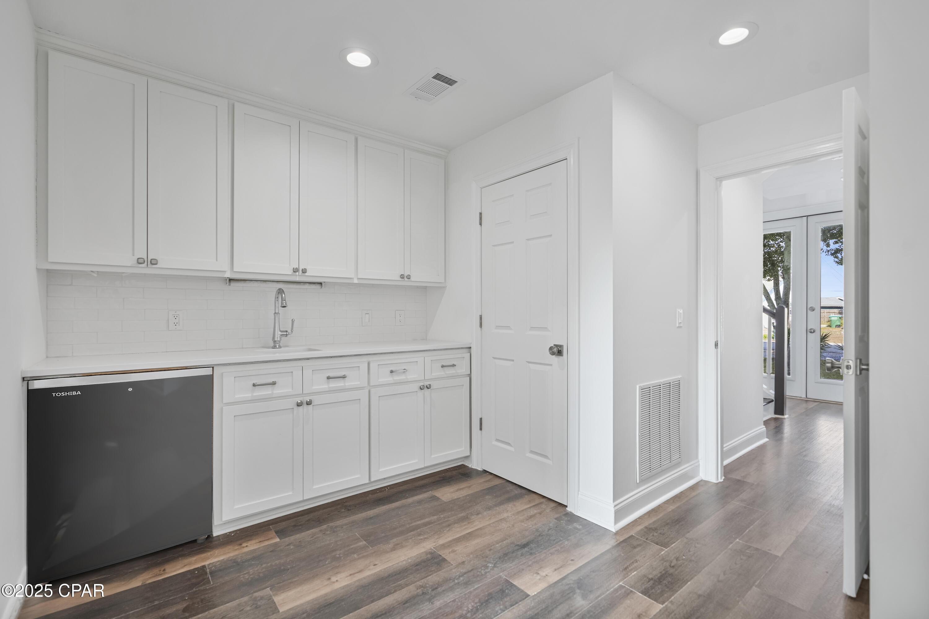 Image 6 For 21811 Palm Avenue