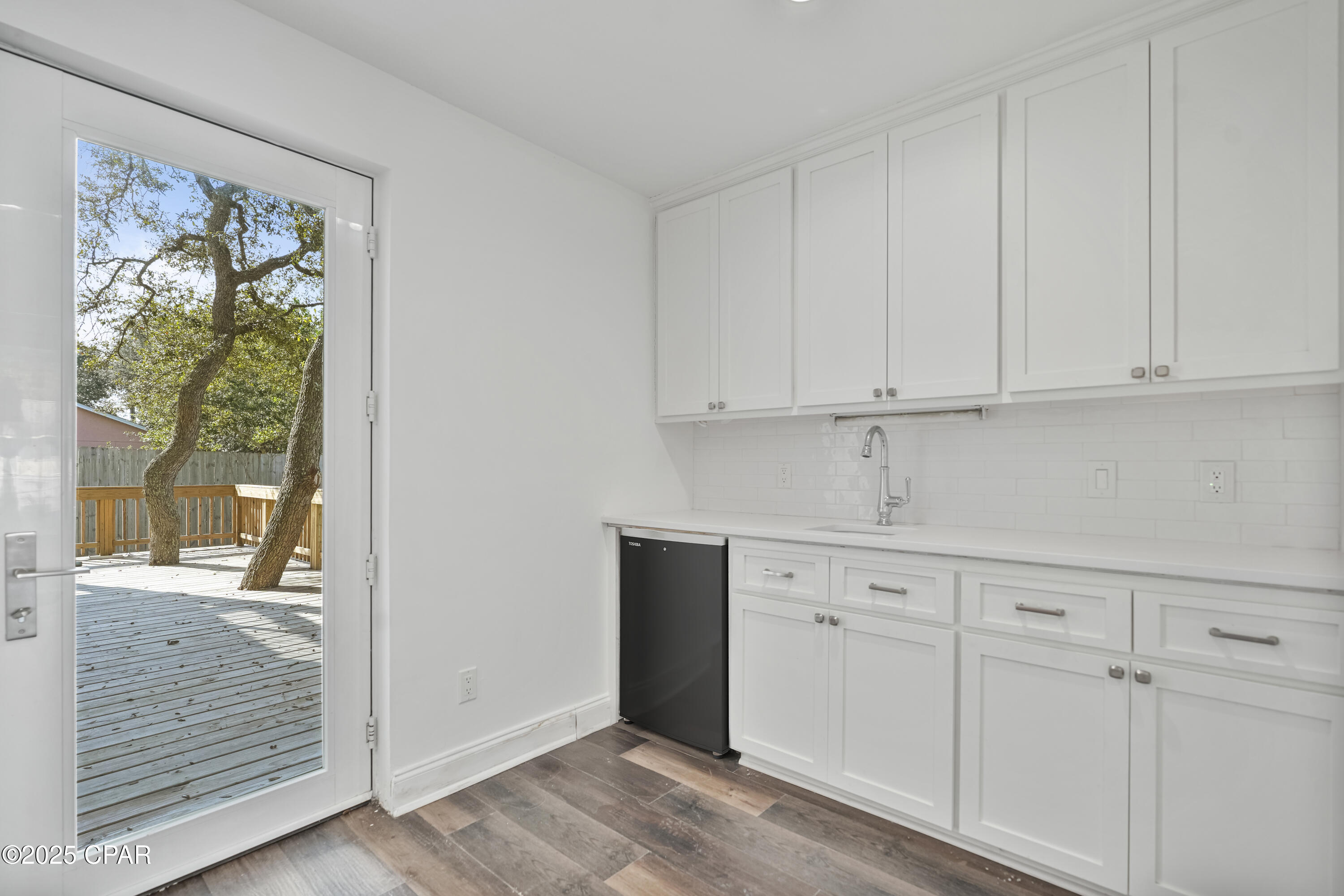 Image 7 For 21811 Palm Avenue