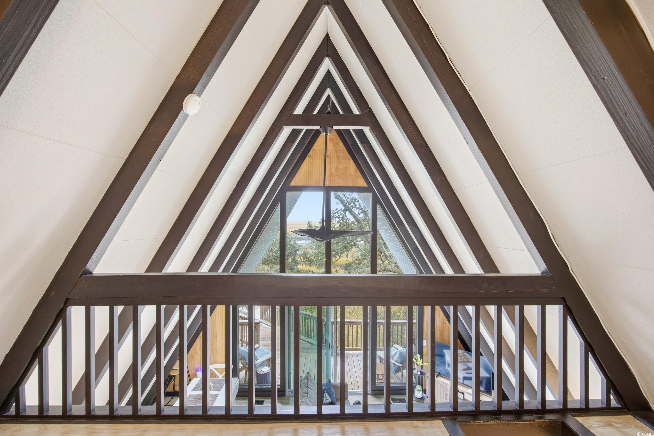 Detailed view of beam ceiling