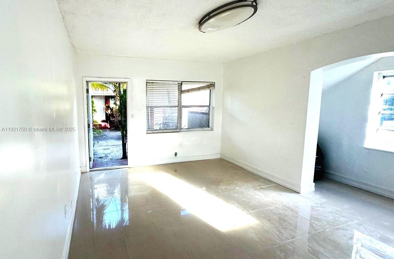 Marseilles Condo