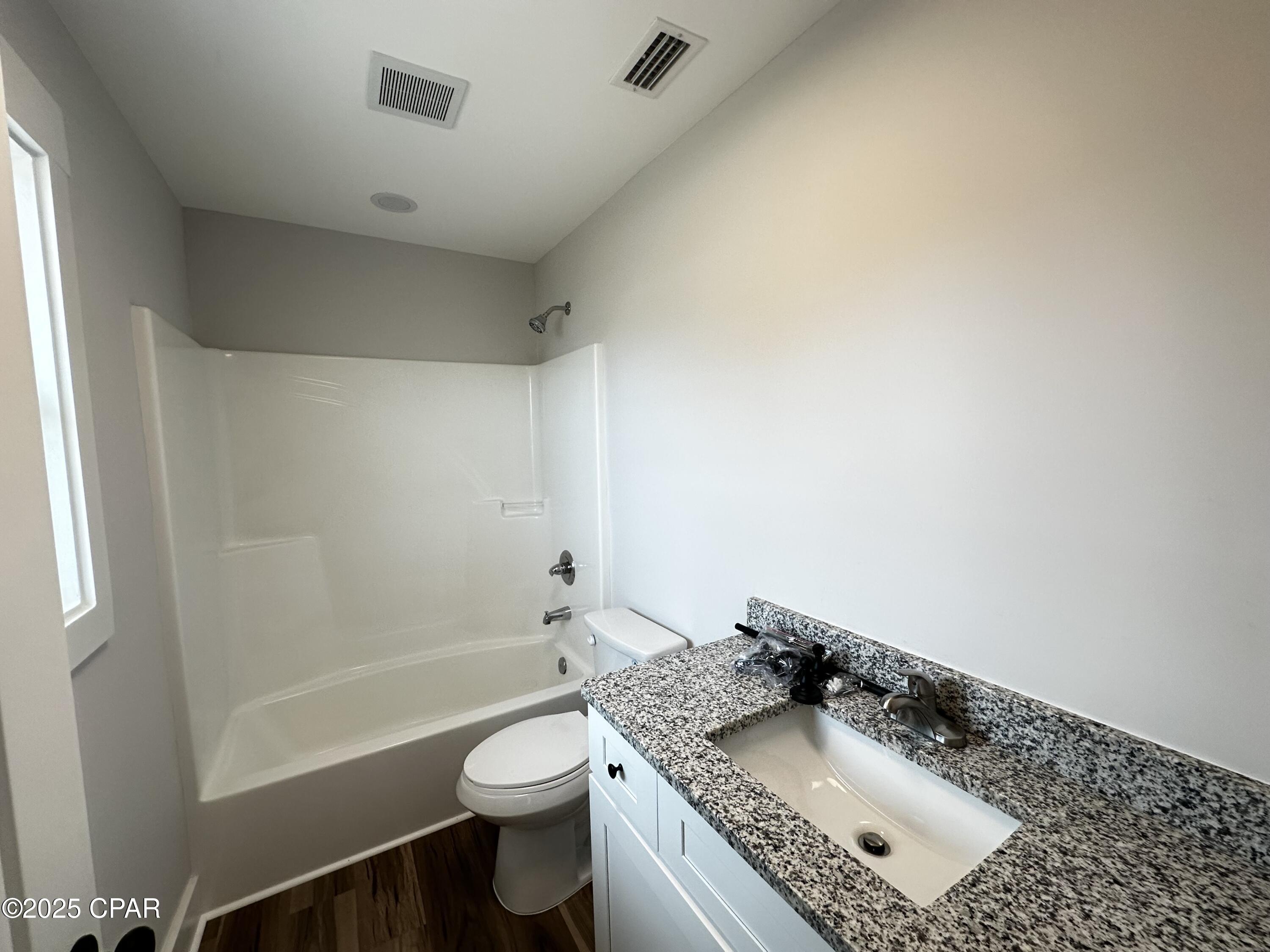 Image 19 For 6 Harvard Circle