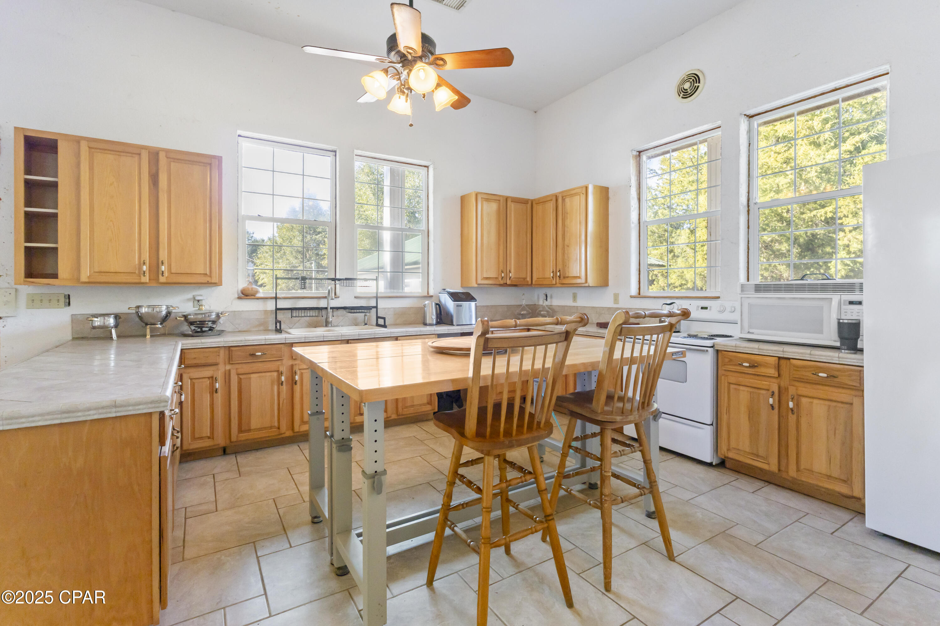 Image 16 For 4686 Dunaway Road