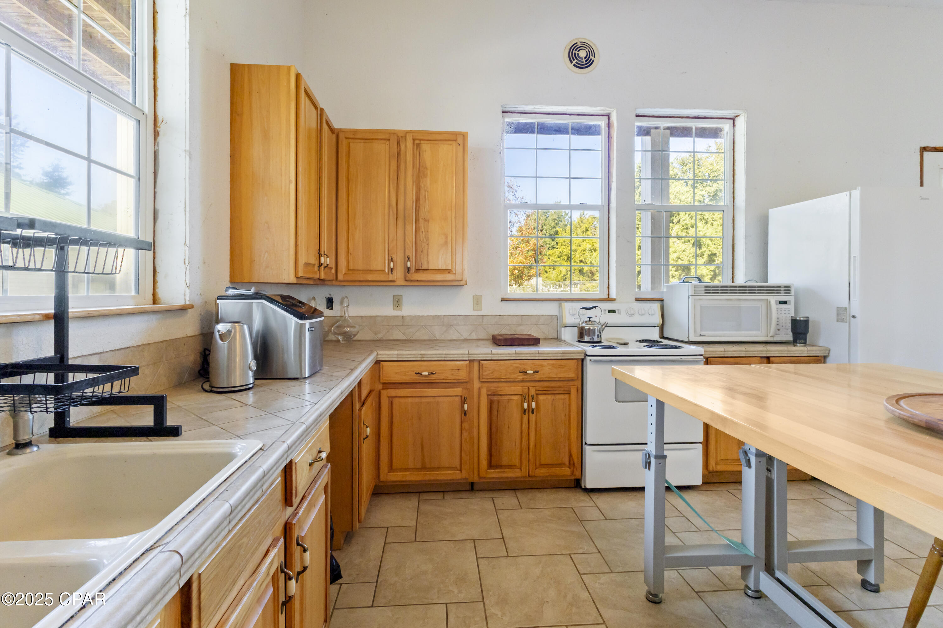 Image 18 For 4686 Dunaway Road