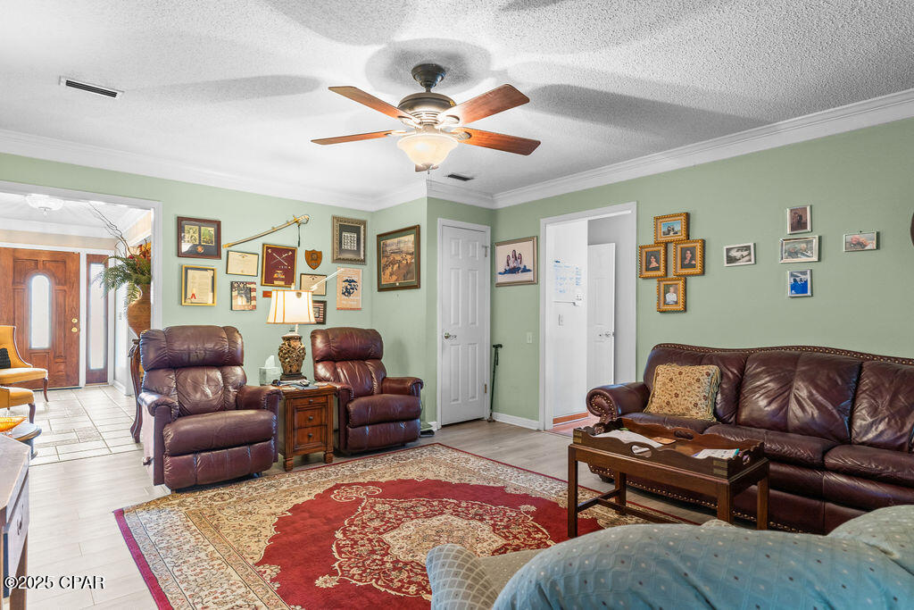 Image 20 For 5381 College Drive