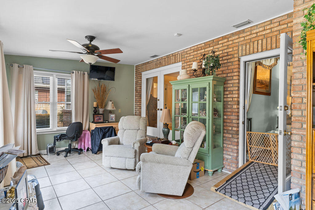 Image 22 For 5381 College Drive