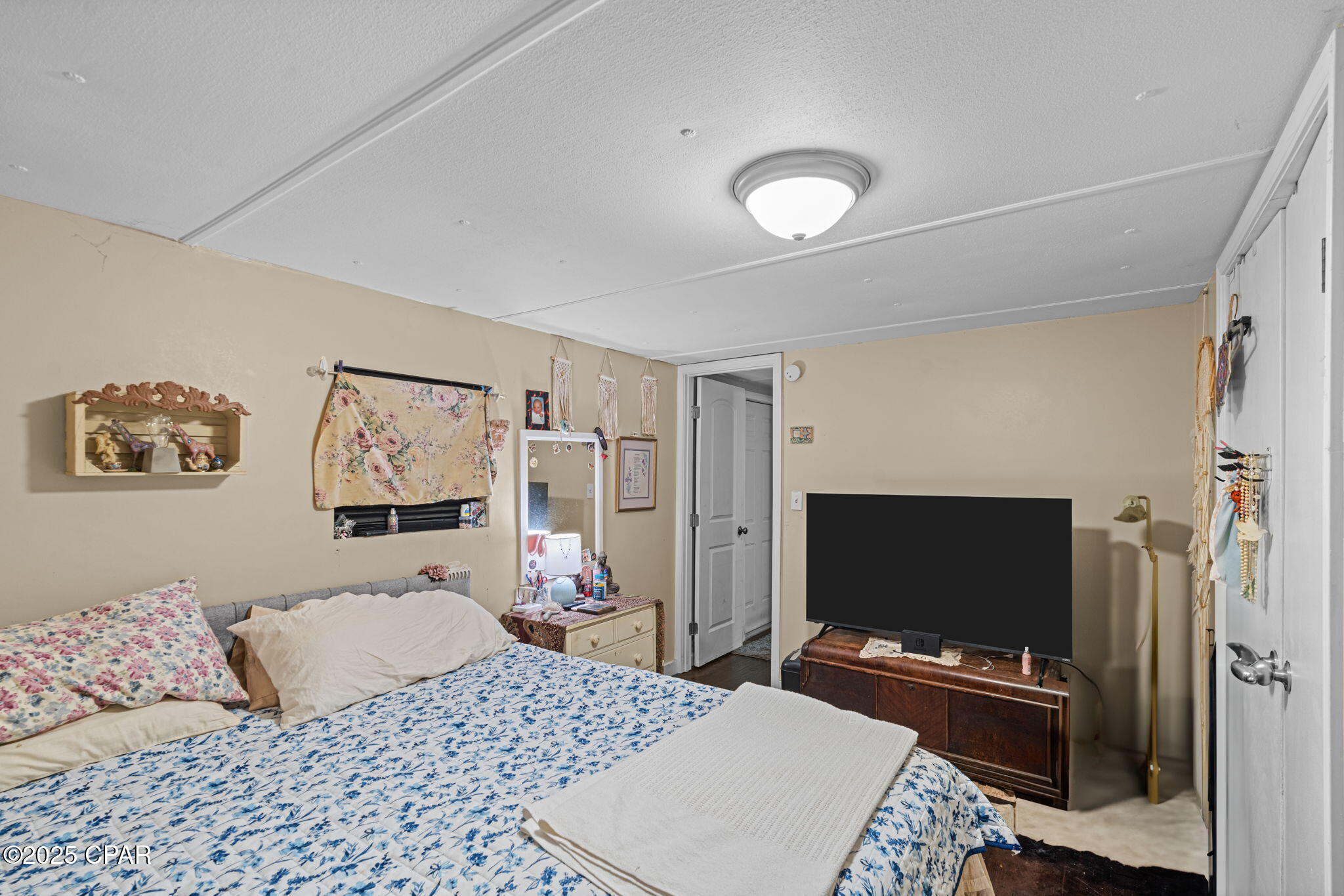 Image 11 For 8610 Lorento Street