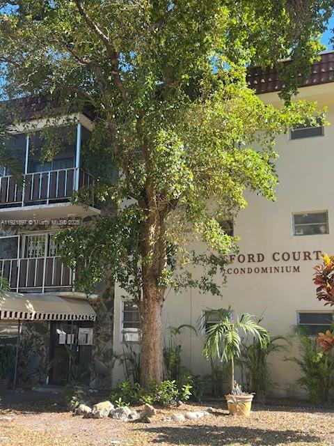Oxford Court Condo