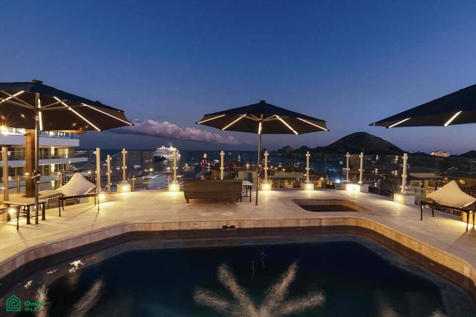 Penthouse One Medano Private Rooftop Pool w/Terrace 20G, El Medano, Los Cabos, Baja California Sur, 23453