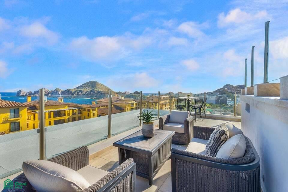 Penthouse One Medano Private Rooftop Pool w/Terrace 20G, El Medano, Los Cabos, Baja California Sur, 23453