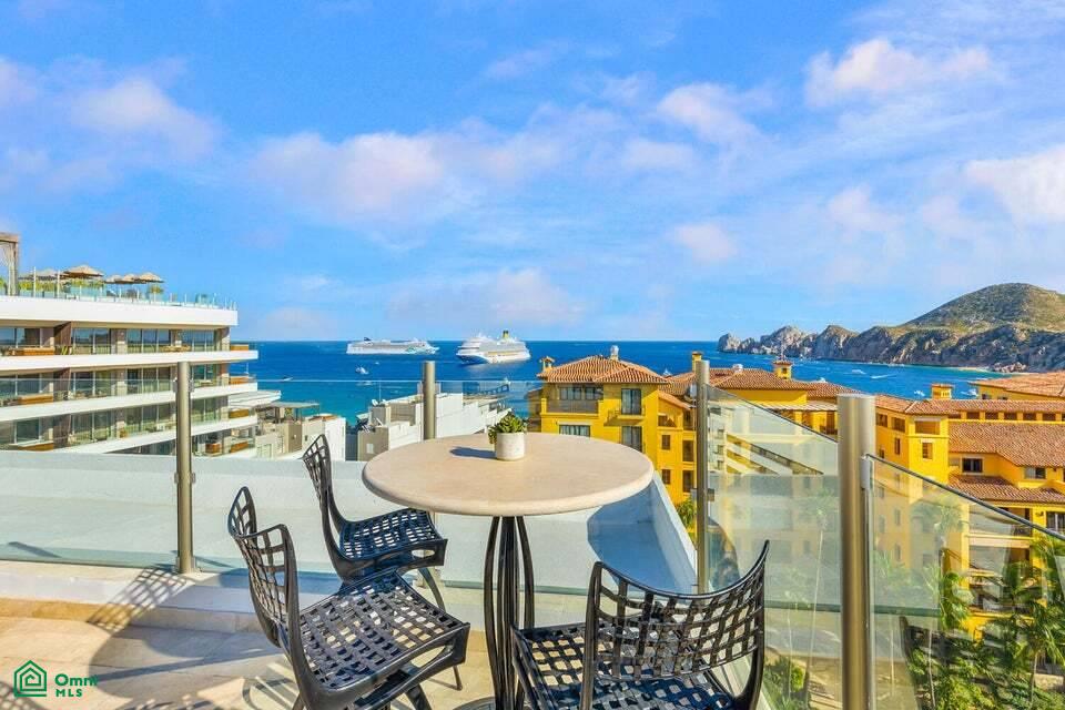 Penthouse One Medano Private Rooftop Pool w/Terrace 20G, El Medano, Los Cabos, Baja California Sur, 23453