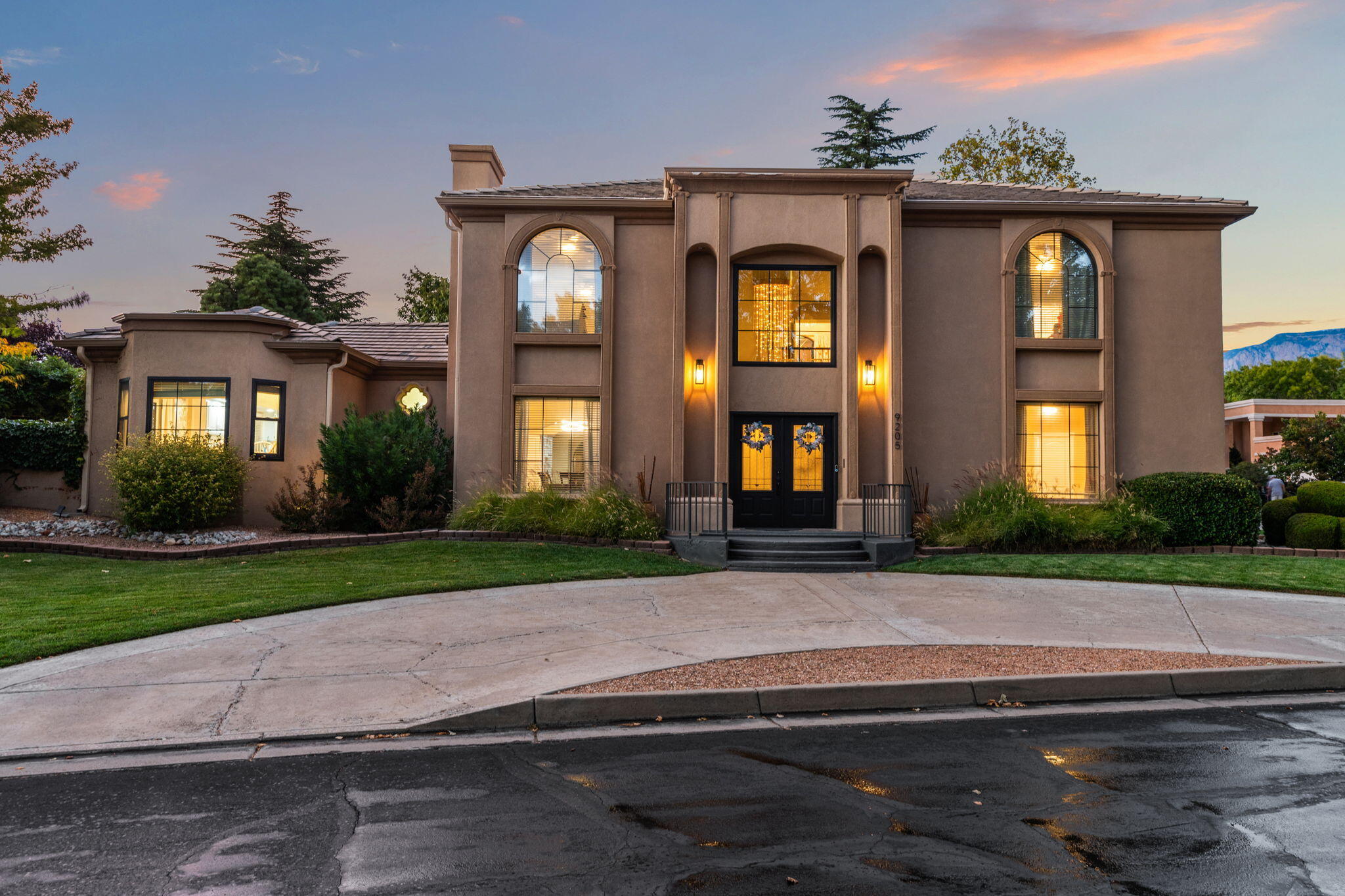 9205 Tanoan Drive, Albuquerque NM 87111