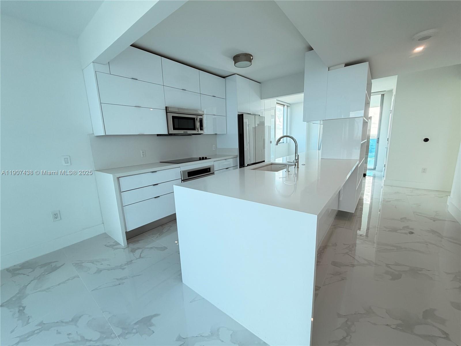 2641 Flamingo Rd Unit 2208 N, Sunrise, Florida 33323