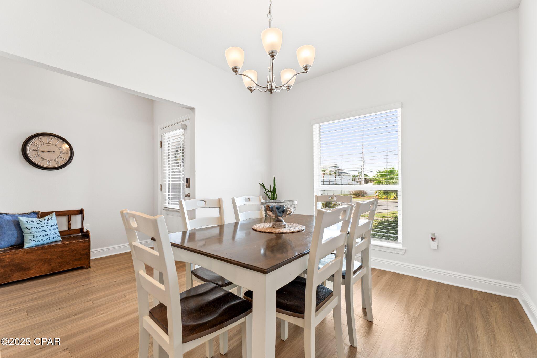 Image 6 For 238 Moonraker Circle