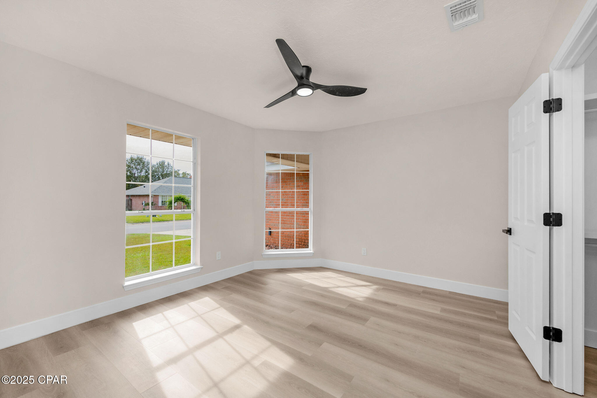 Image 17 For 1066 Meyer Way