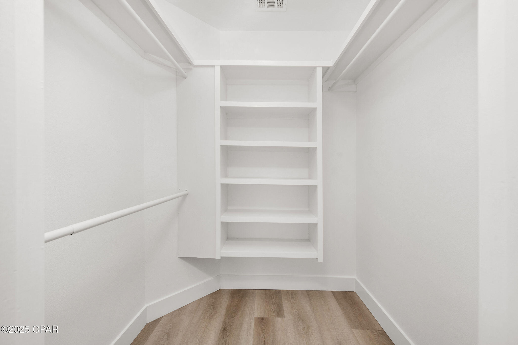 Image 20 For 1066 Meyer Way