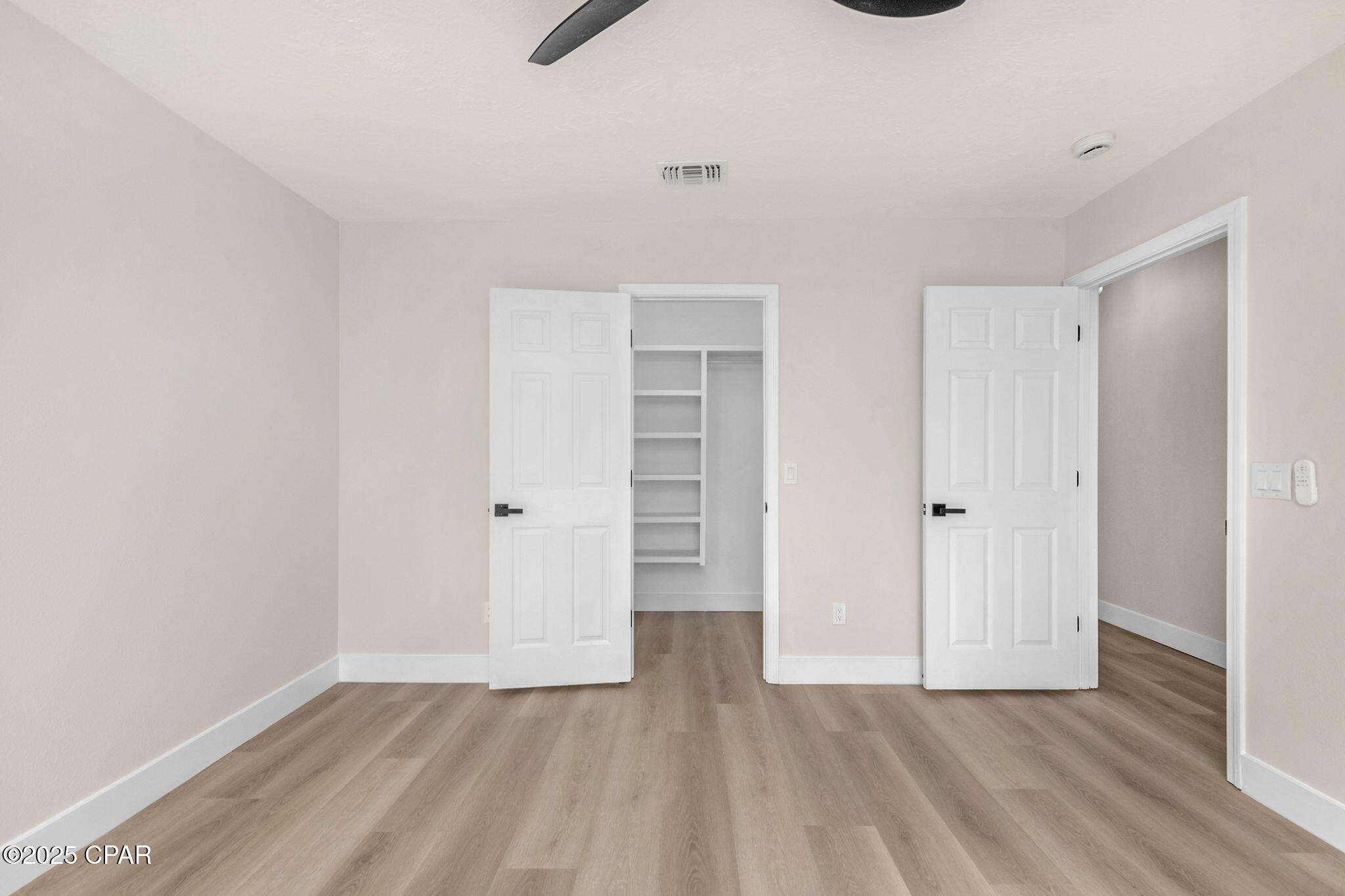 Image 41 For 1066 Meyer Way