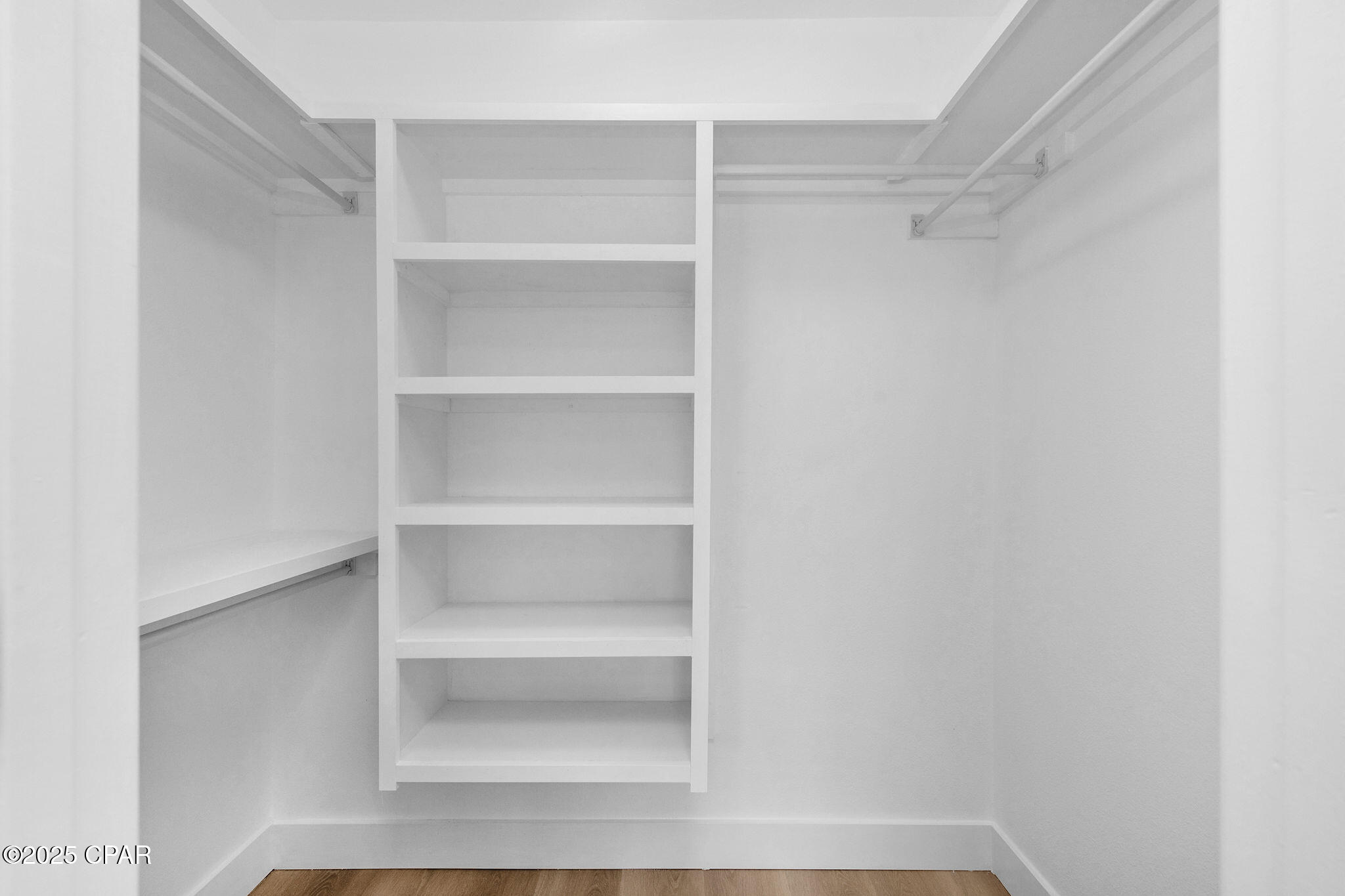 Image 42 For 1066 Meyer Way