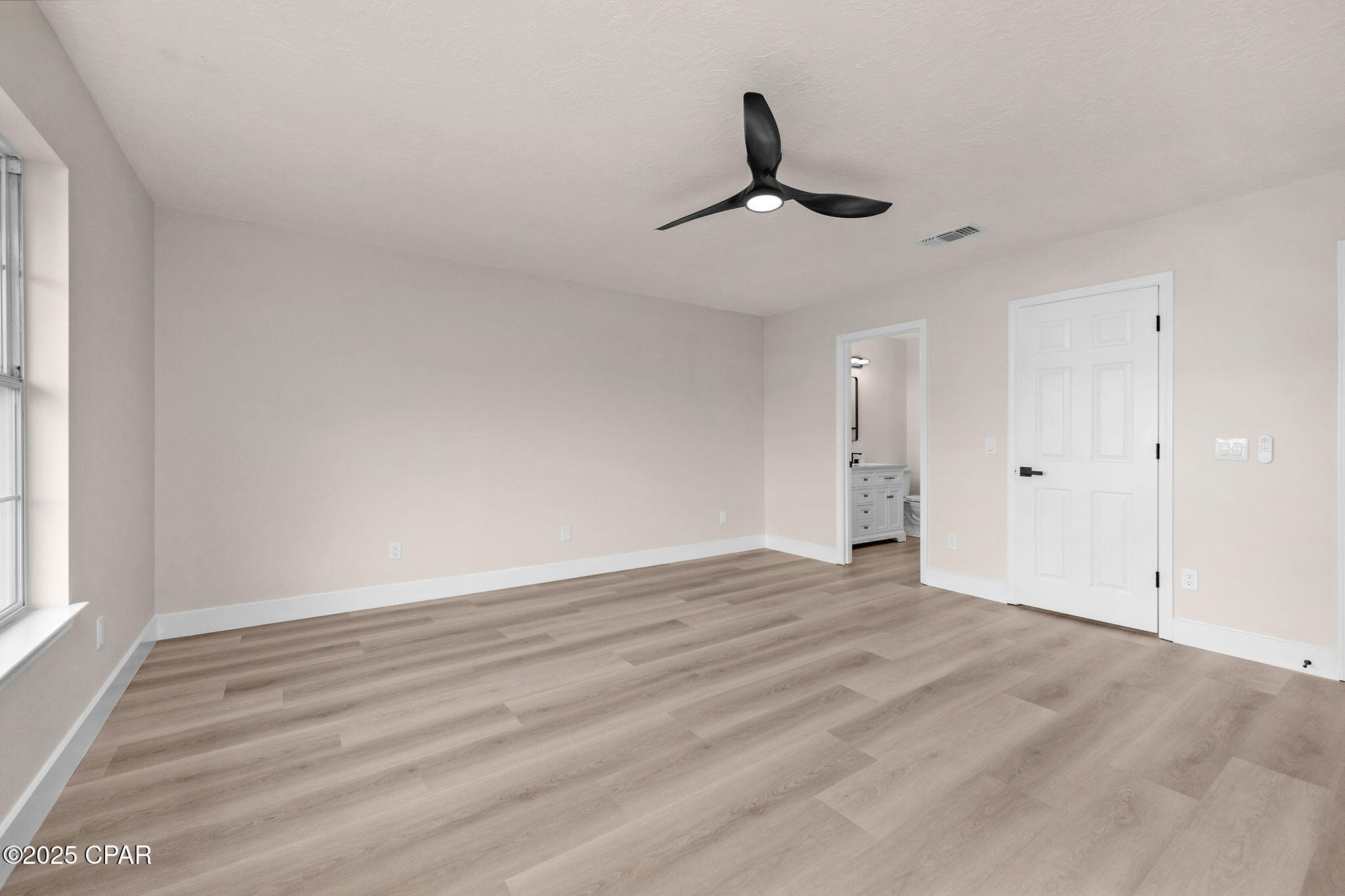 Image 46 For 1066 Meyer Way