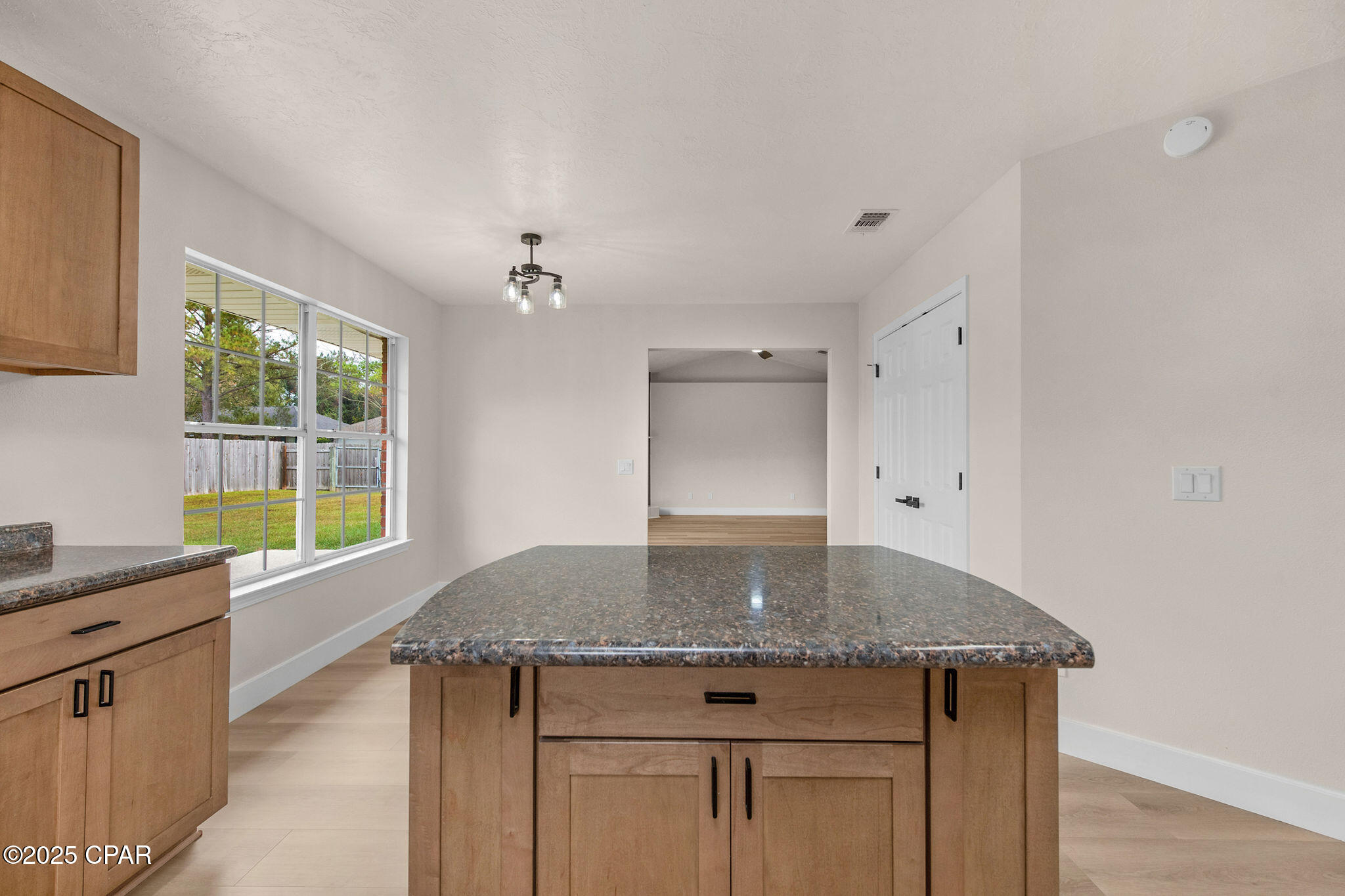 Image 8 For 1066 Meyer Way