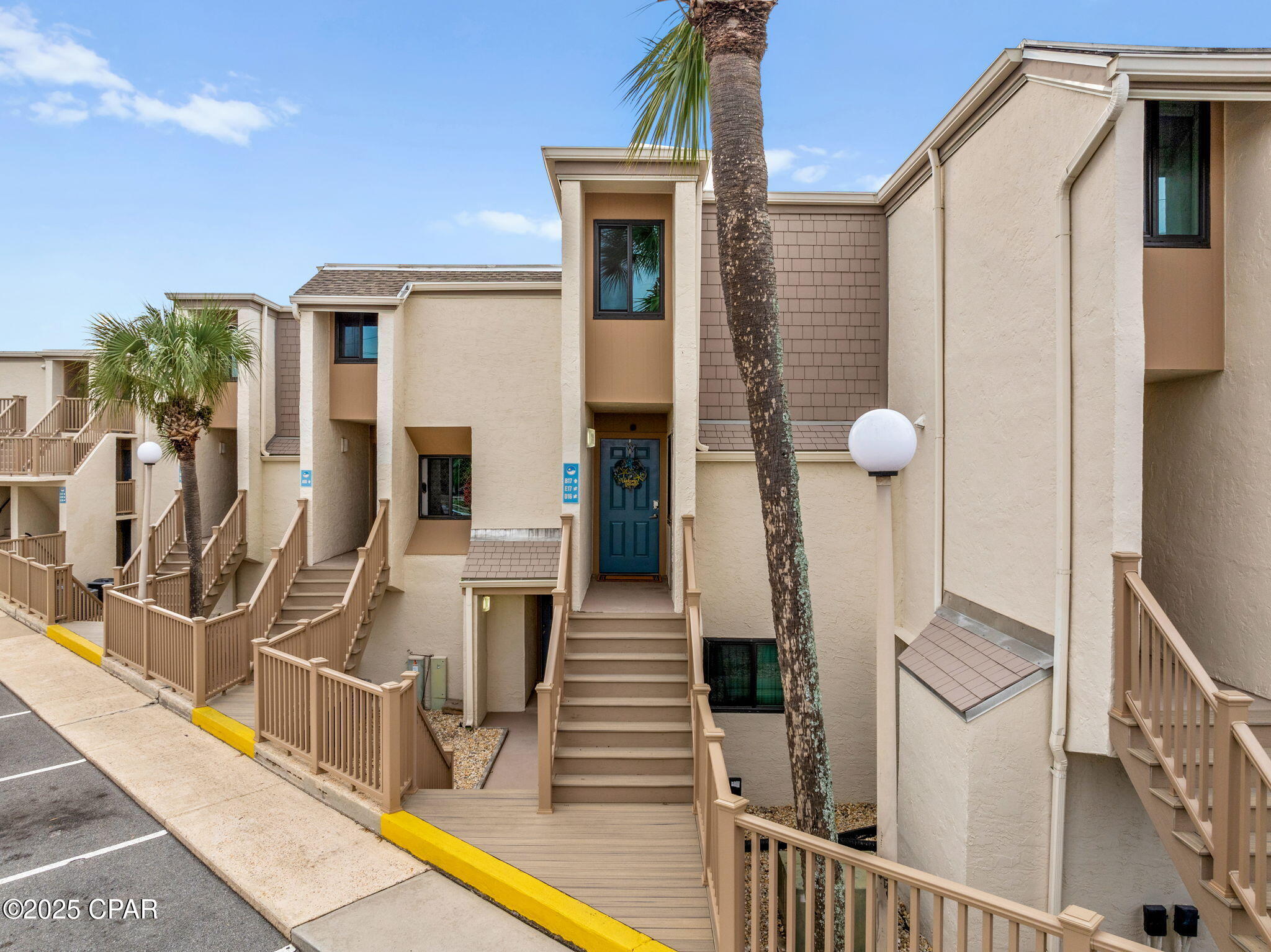 Image 18 For 8727 Thomas Drive B17