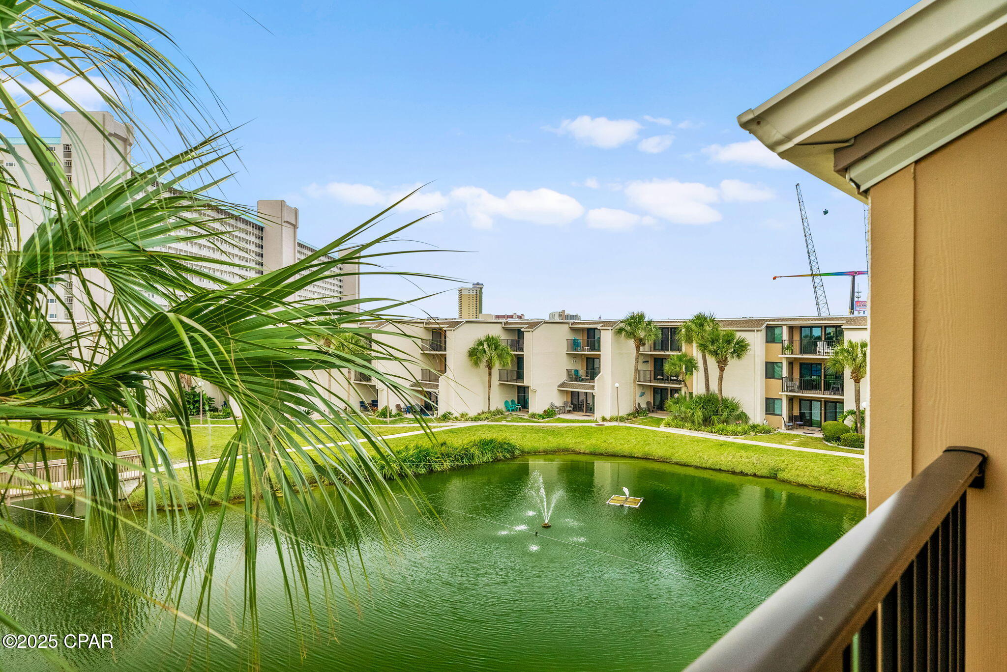 Image 19 For 8727 Thomas Drive B17