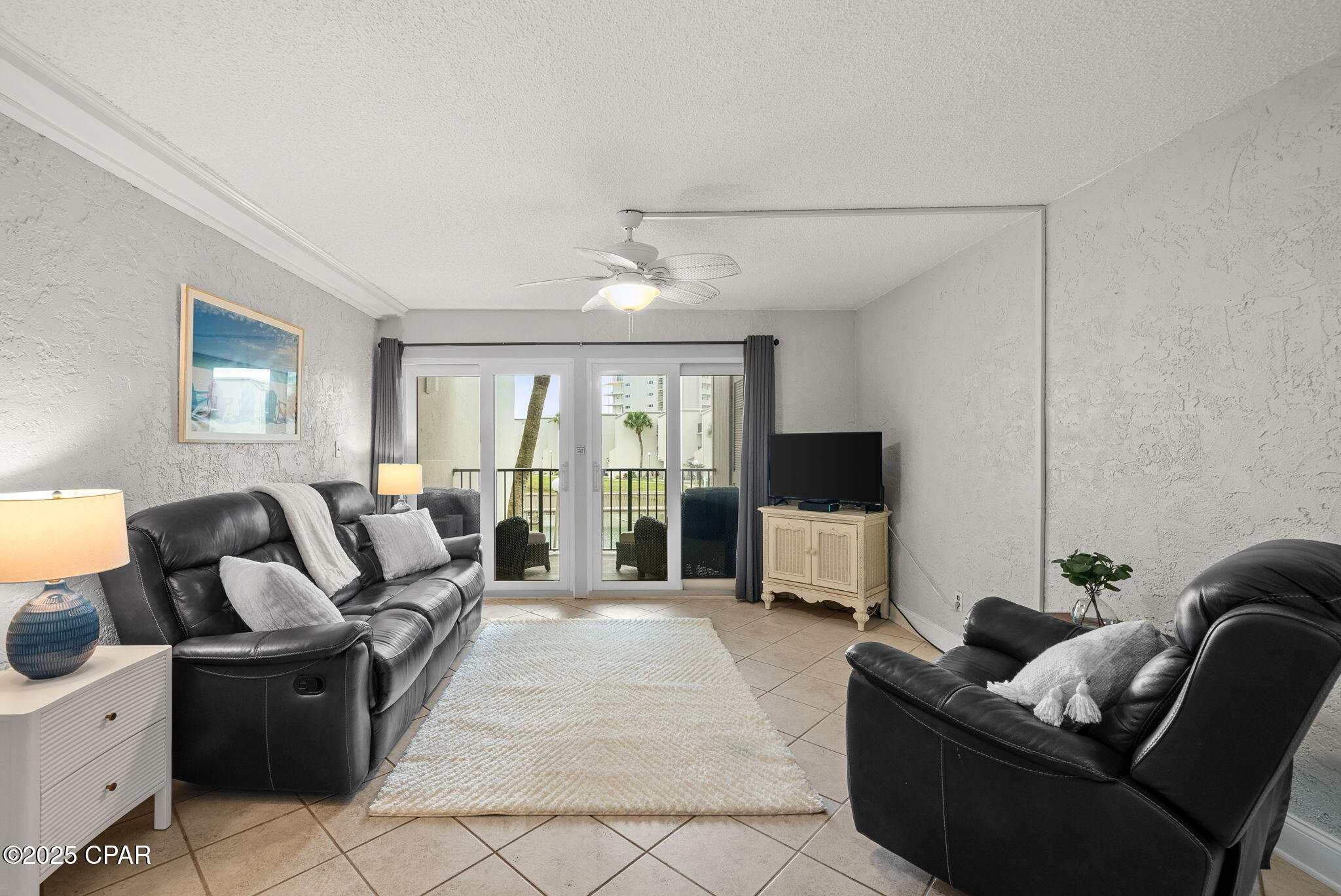 Image 8 For 8727 Thomas Drive B17