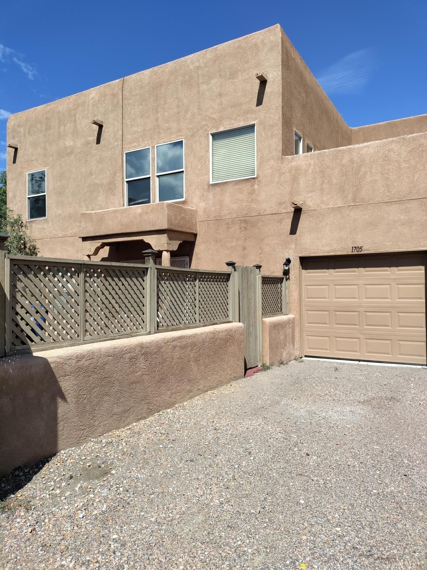 1705 Violetas Road, Albuquerque NM 87104