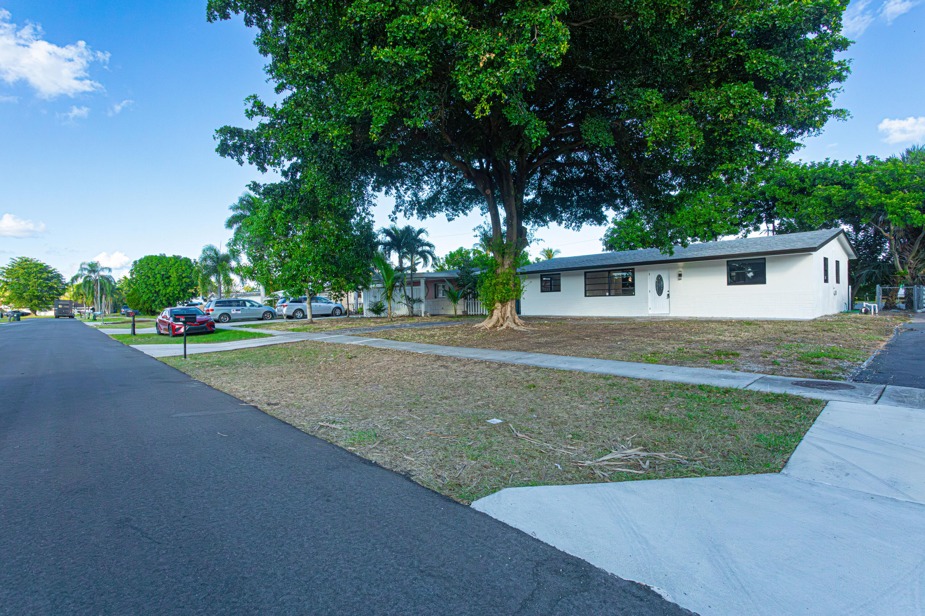 Palm Springs Village 8